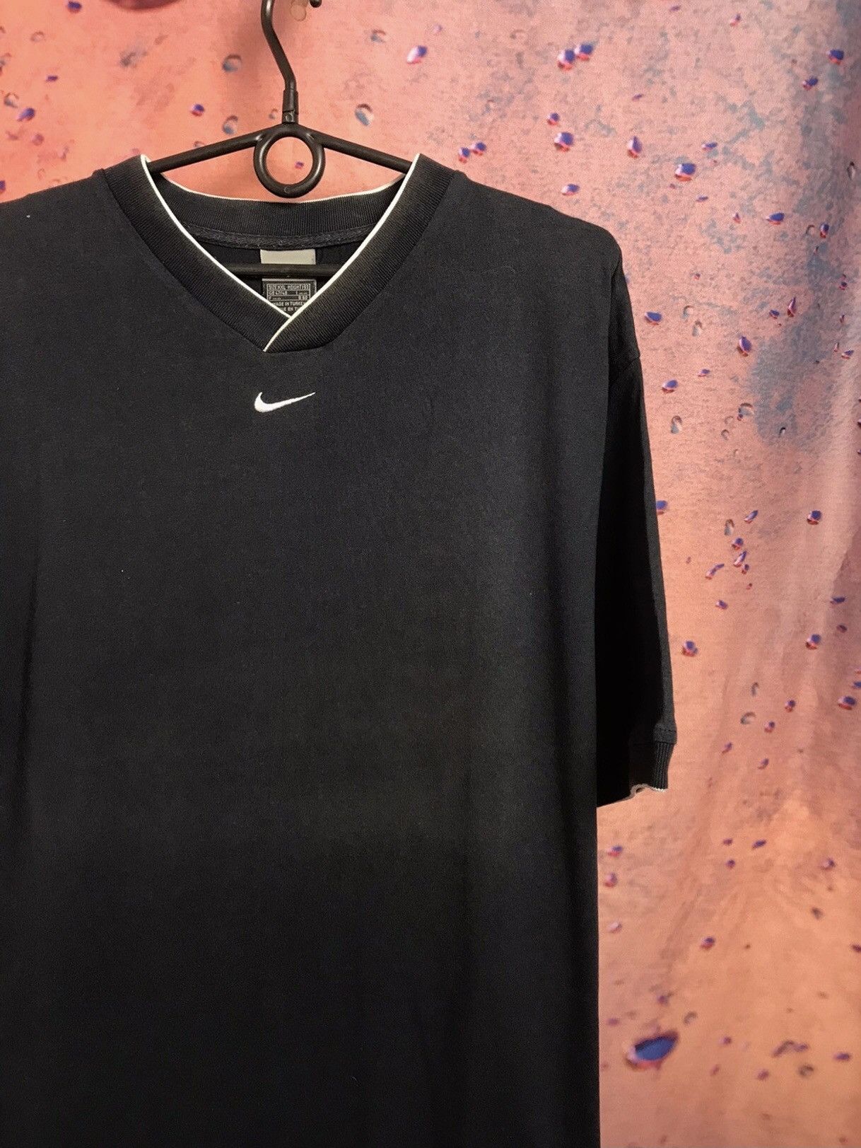 Nike × Vintage Vintage Nike centre logo streetwear tee Size US L / EU 52-54 / 3 - 1 Thumbnail