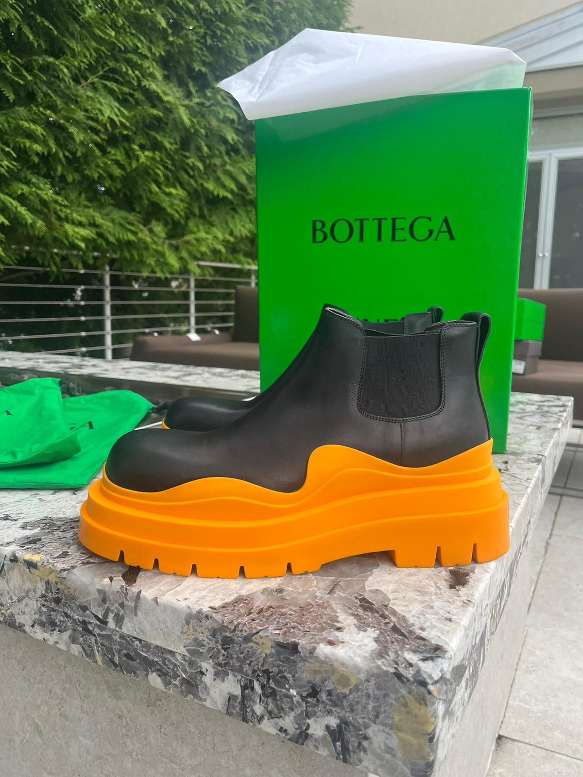 Bottega Veneta Low Top Tire Boots in Black / Tangerine Size US 10 / EU 43 - 2 Thumbnail