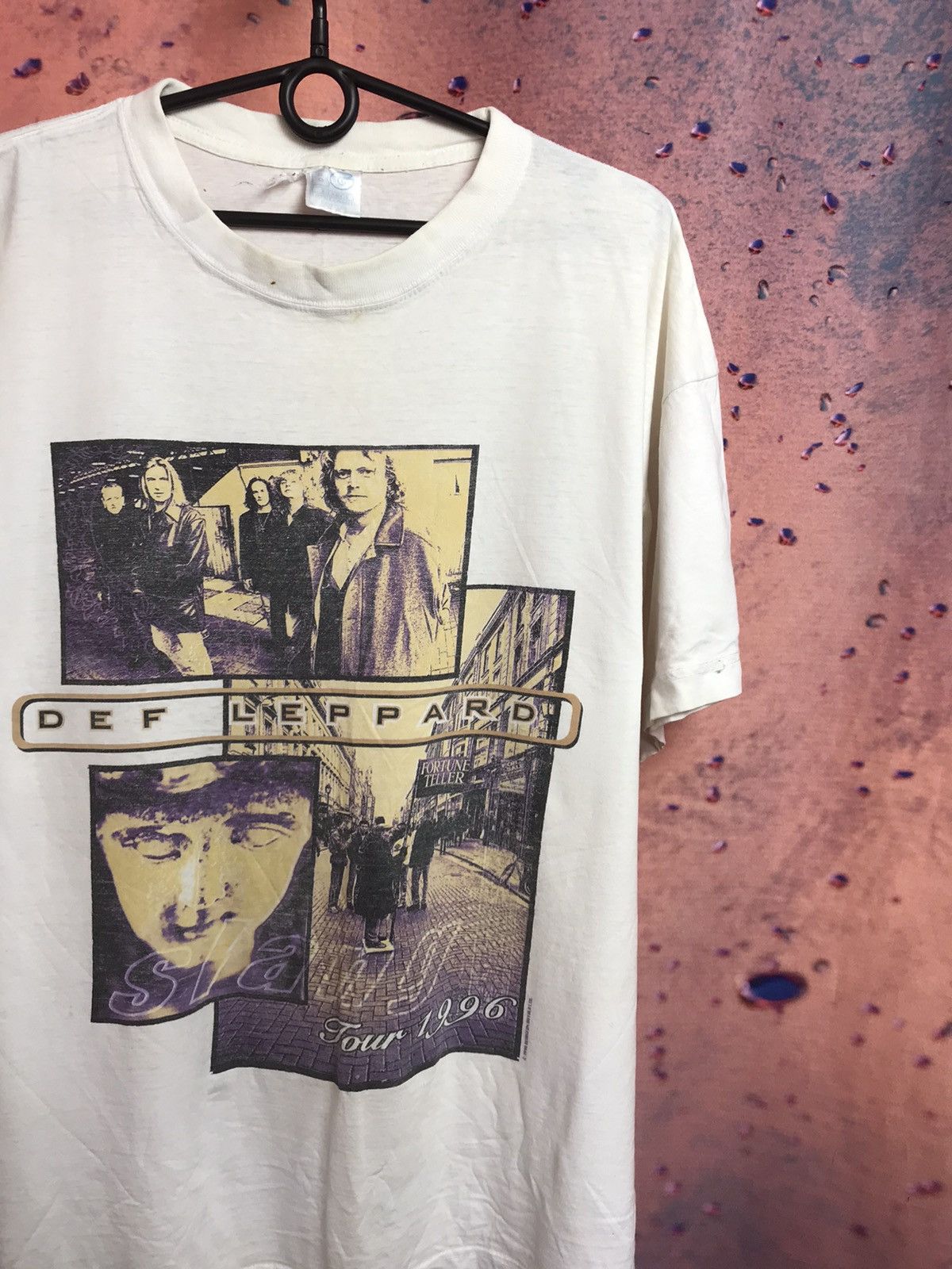 Band Tees × Def Leppard × Vintage 90s Vintage 1996 Def Leppard band rock tee Size US XL / EU 56 / 4 - 1 Thumbnail