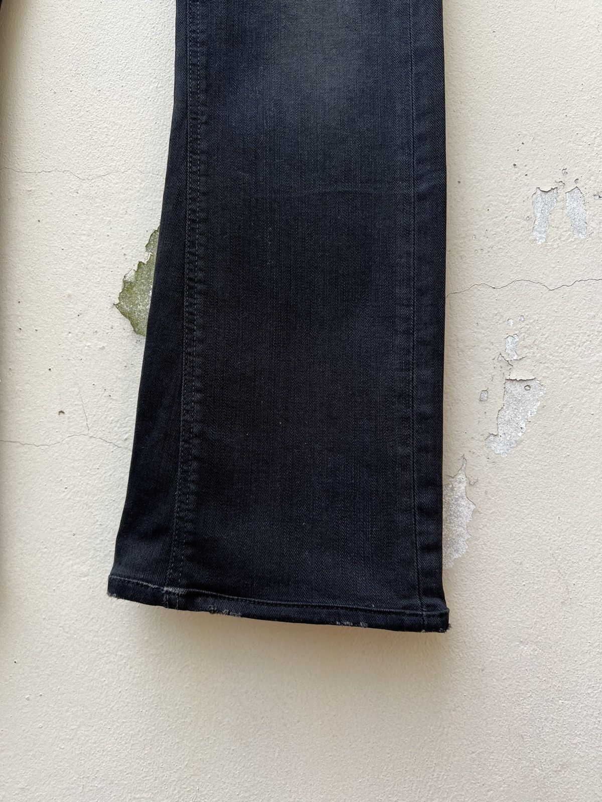 Beams Plus Vintage Beams X Lee Sun Fade Black Denim Stretch Flare Jeans Size US 32 / EU 48 - 13 Thumbnail
