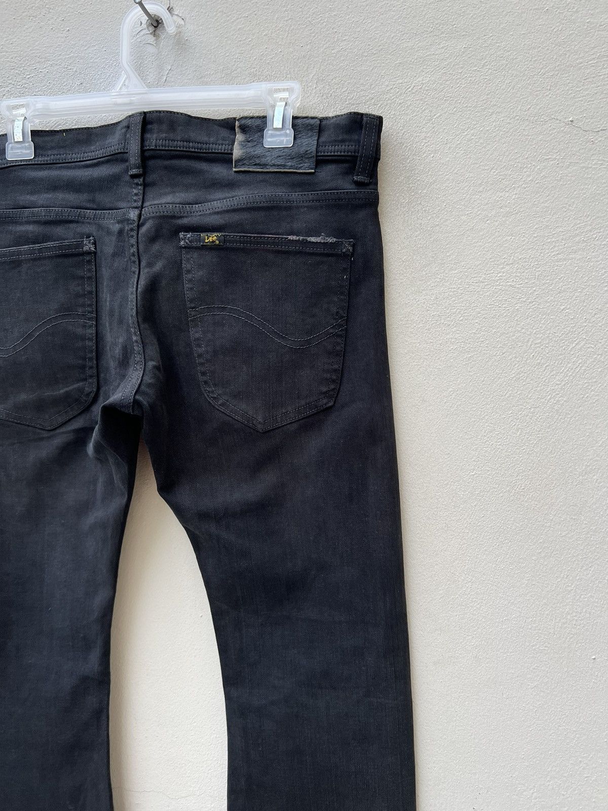 Beams Plus Vintage Beams X Lee Sun Fade Black Denim Stretch Flare Jeans Size US 32 / EU 48 - 19 Thumbnail