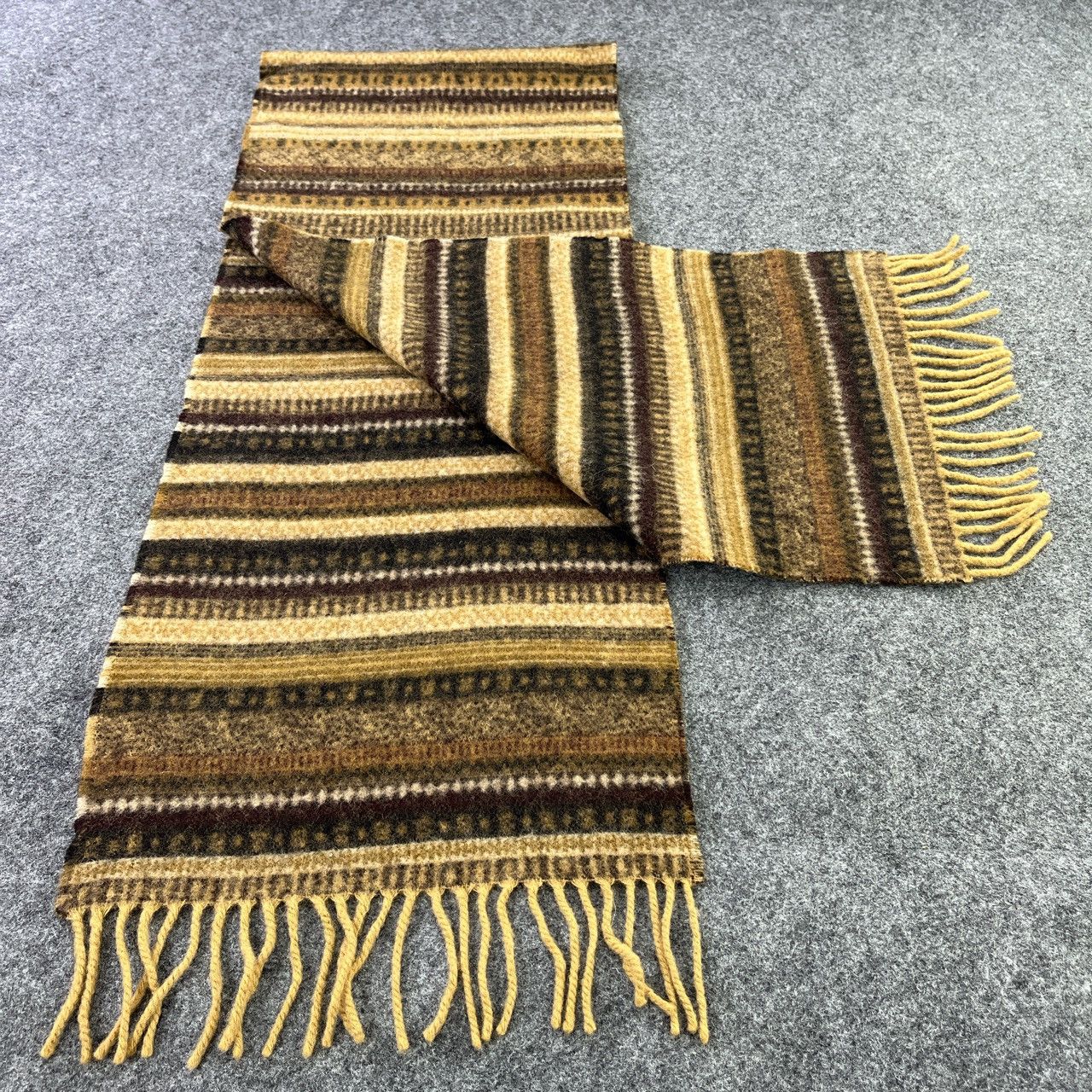 Johnstons Of Elgin Tie Rack Scarf / Muffler / Neckwear T690 Size ONE SIZE - 3 Thumbnail
