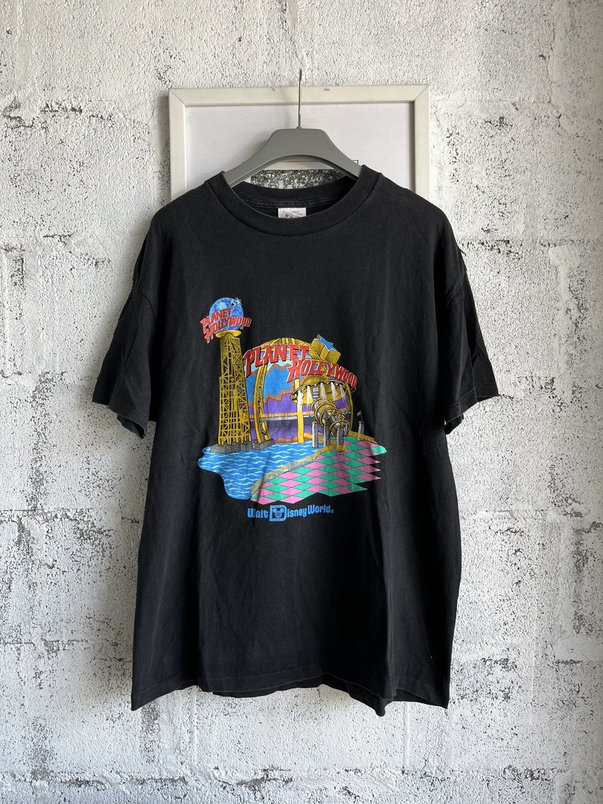 Vintage Vintage PLANET HOLLYWOOD Walt Disney World T-shirt | Grailed