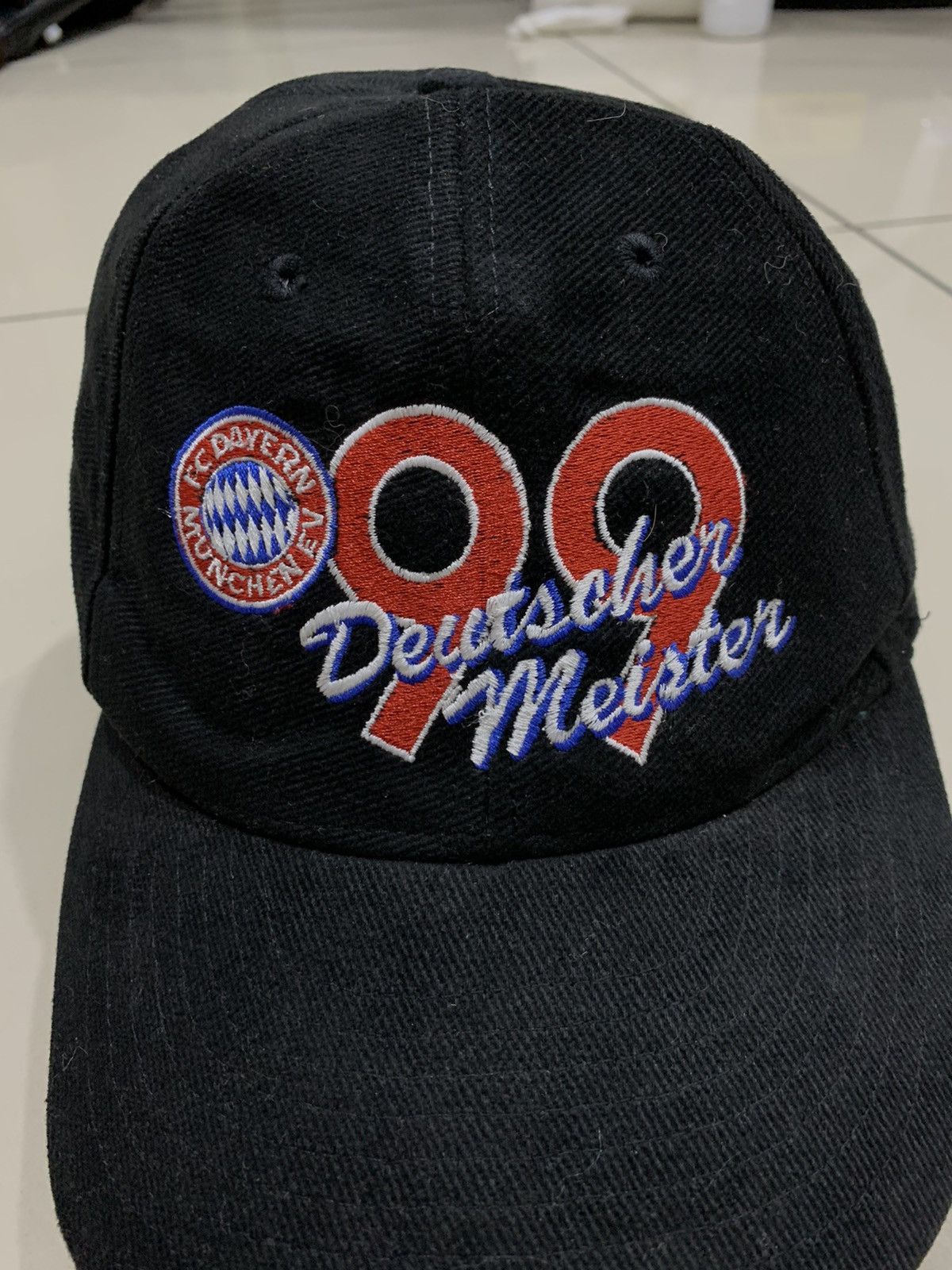 Vintage VINTAGE 1999 BAYERN MUNCHEN ADJUSTABRL CAP HAT Size ONE SIZE - 4 Thumbnail
