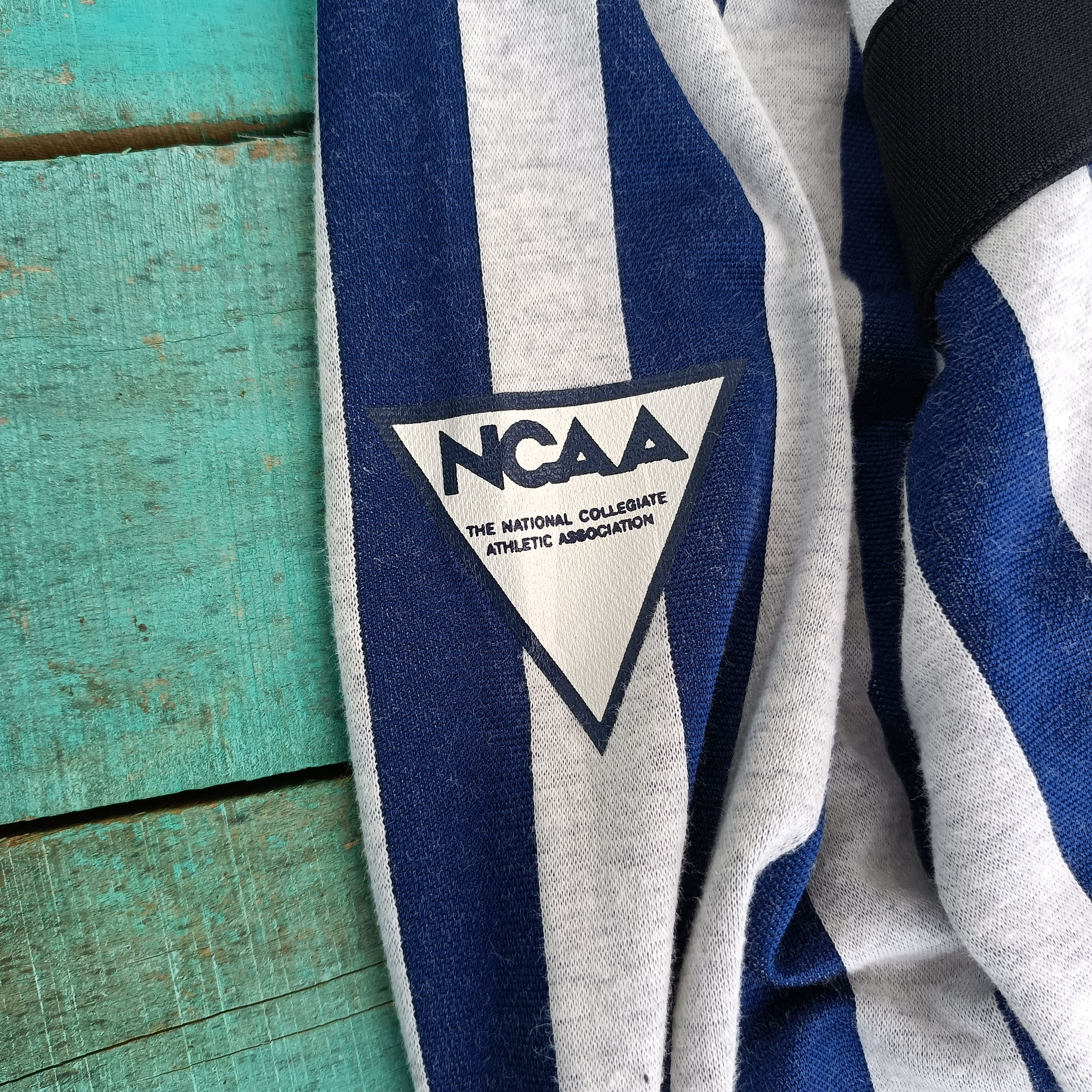 NCAA × Vintage Vintage NCAA Sweater Blue Stripes Size US L / EU 52-54 / 3 - 5 Thumbnail