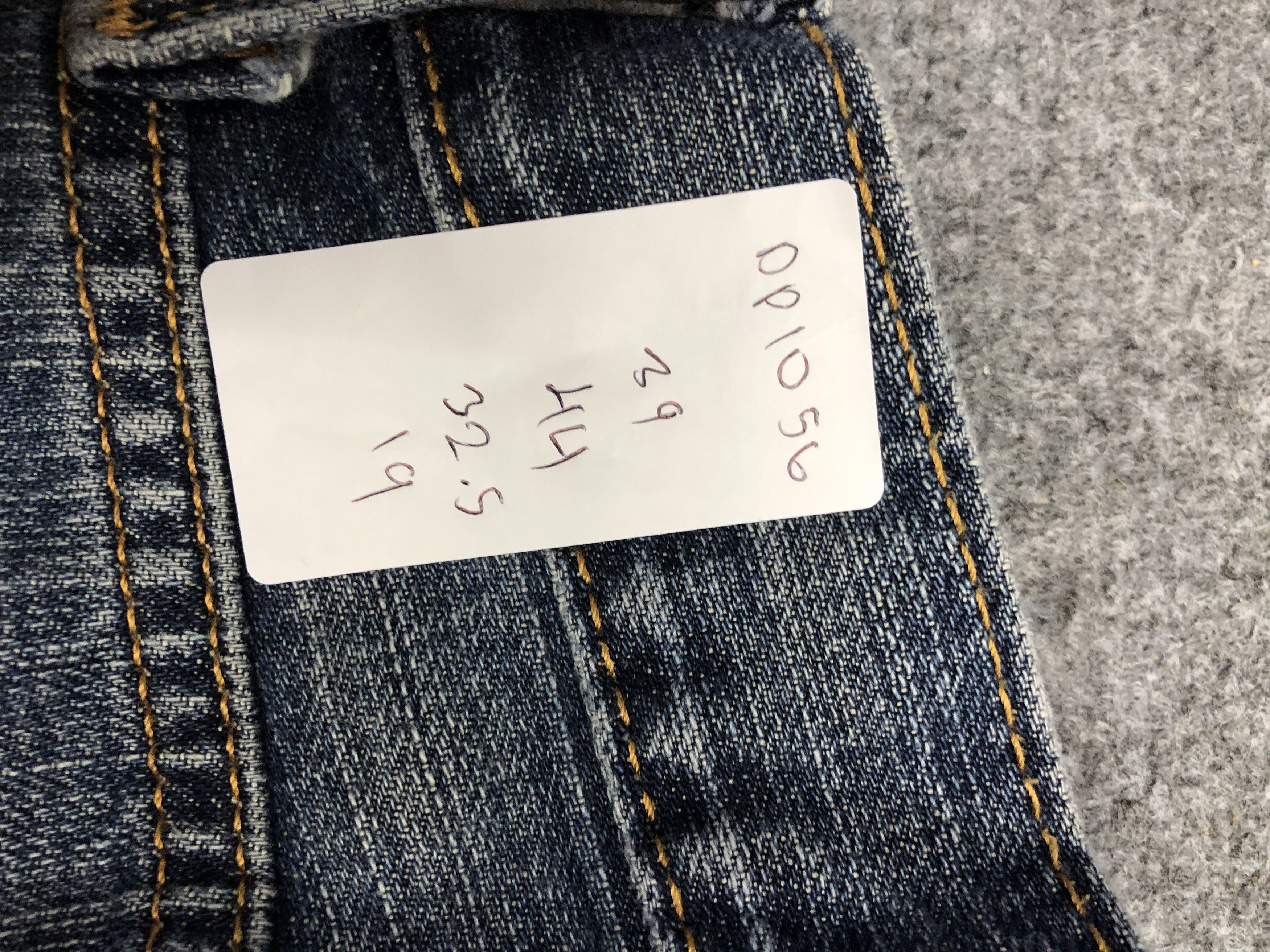 Levi's × Vintage Vintage Levis 559 Faded Blue Jeans Size US 39 - 15 Thumbnail