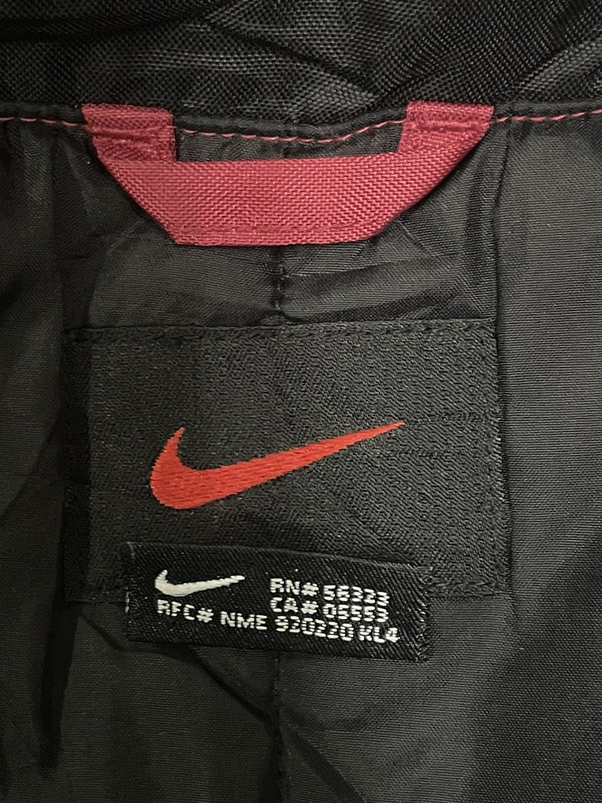 Nike Vintage Nike Embroidery Logo Hooded Jacket Size US L / EU 52-54 / 3 - 11 Thumbnail