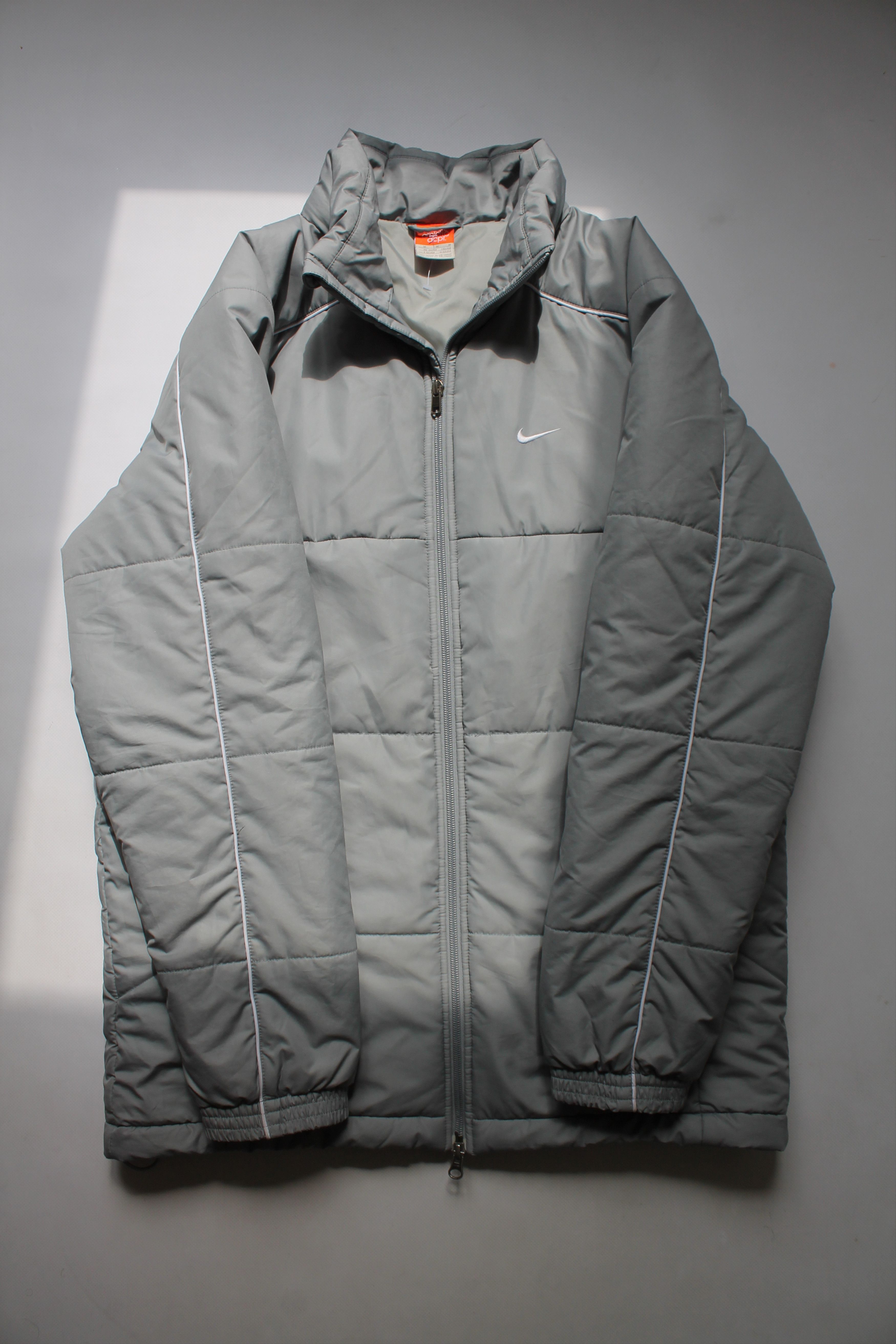 Nike VINTAGE Nike Padded Gray Jacket Athletic Dept. Size US M / EU 48-50 / 2 - 11 Thumbnail