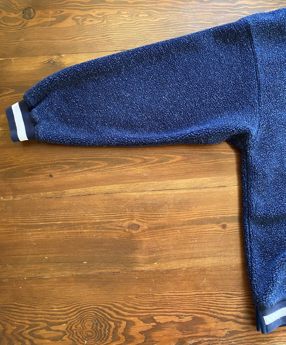NCAA Vintage 90’s UCONN Reebok Deep Pile Fleece Sweatshirt Size US XXL / EU 58 / 5 - 14 Thumbnail