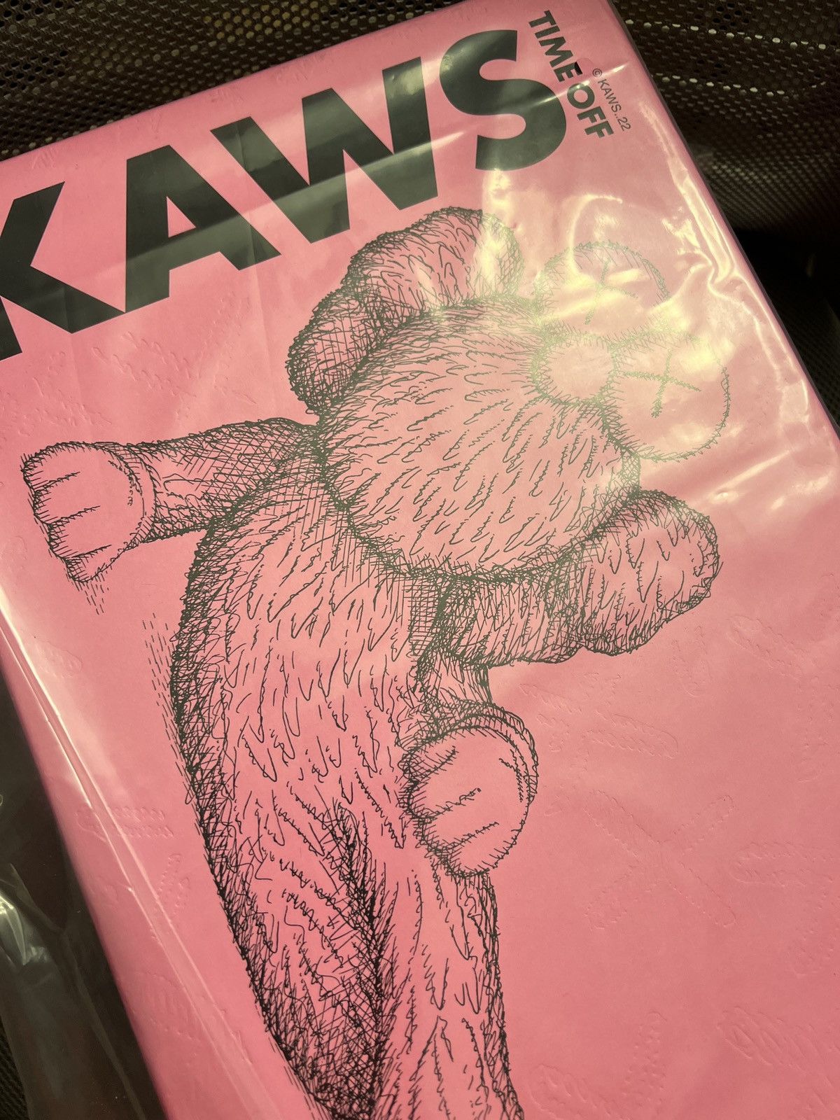 NEW Kaws BFF Time Off Vinyl Figure Pink 2023 Valentines Day