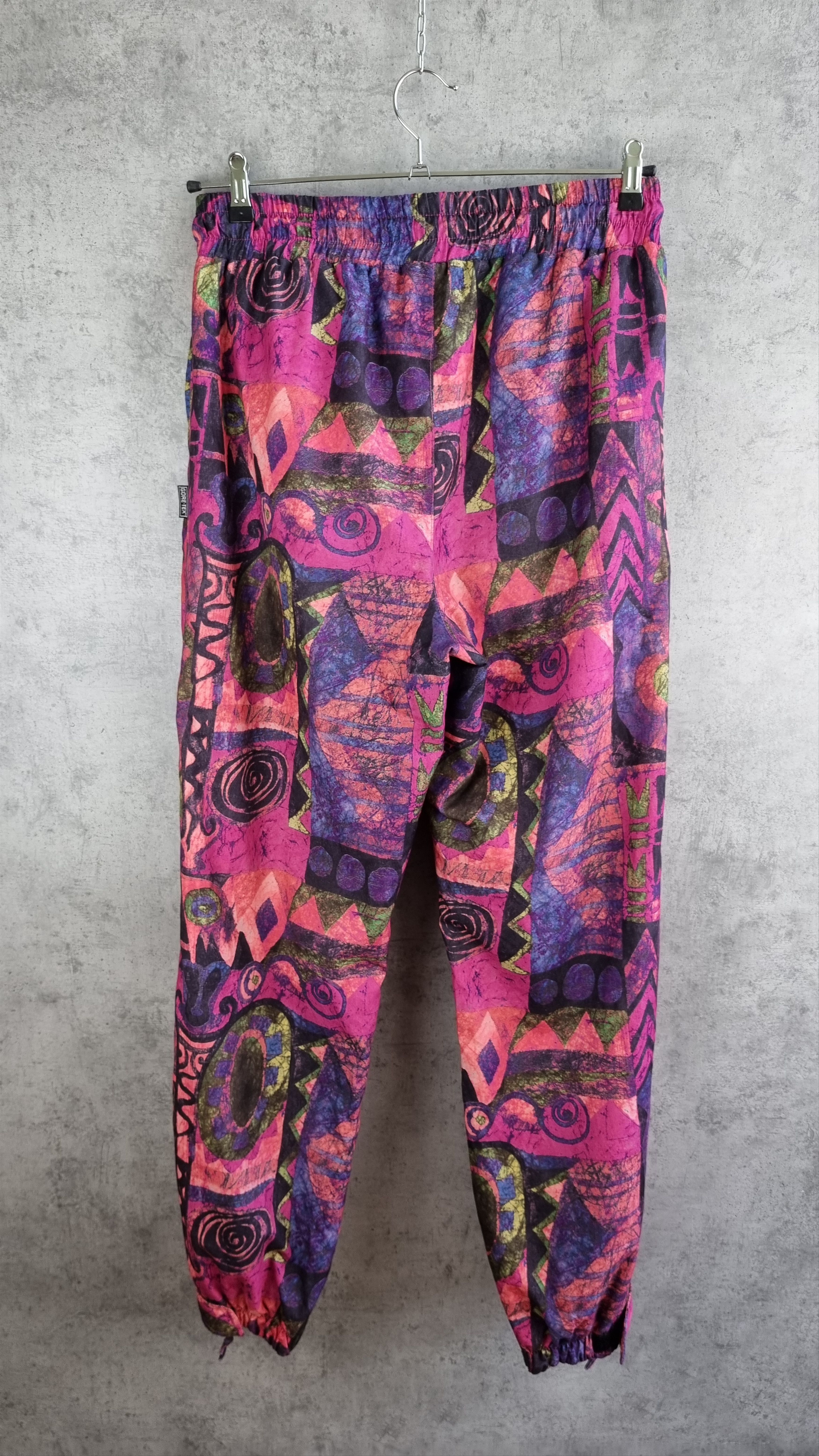 Goretex Vintage 90s GORETEX Ski Pants Abstract Rare Design Size US 32 / EU 48 - 19 Thumbnail