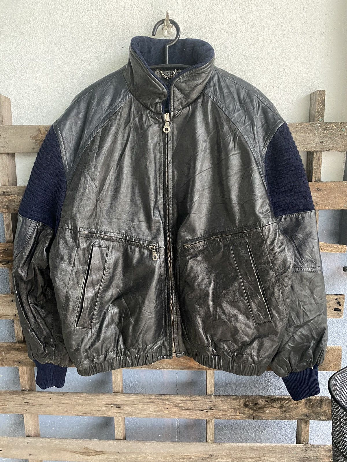 Iceberg Vintage 90s Iceberg X Batman Leather Jacket Size US XL / EU 56 / 4 - 5 Thumbnail