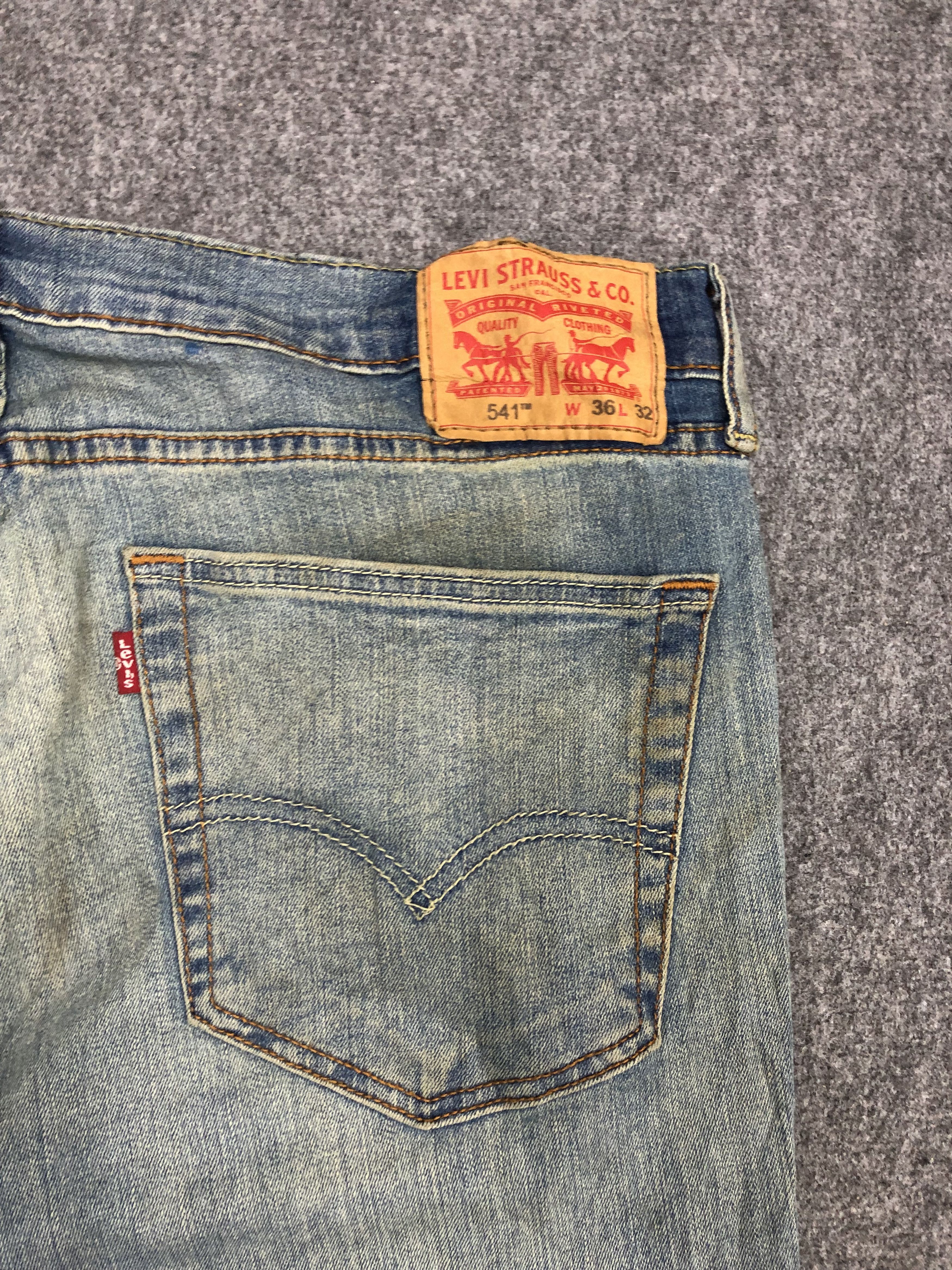 Levi's Vintage Levis 541 Faded Blue Jeans DP1081 Size US 38 / EU 54 - 12 Thumbnail