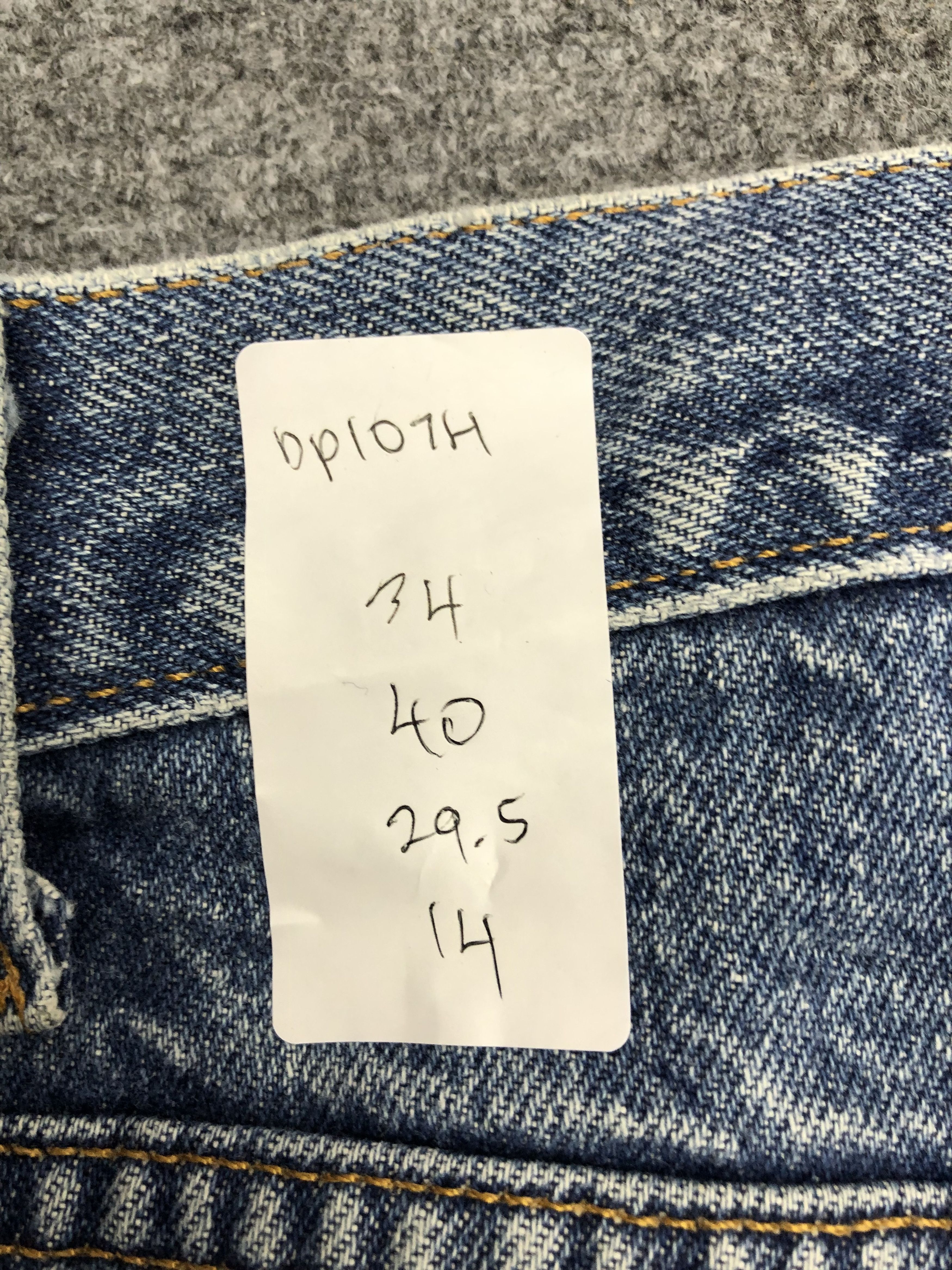 Levi's × Vintage Vintage 90s Levis 550 Faded Blue Jeans Size US 34 / EU 50 - 14 Thumbnail