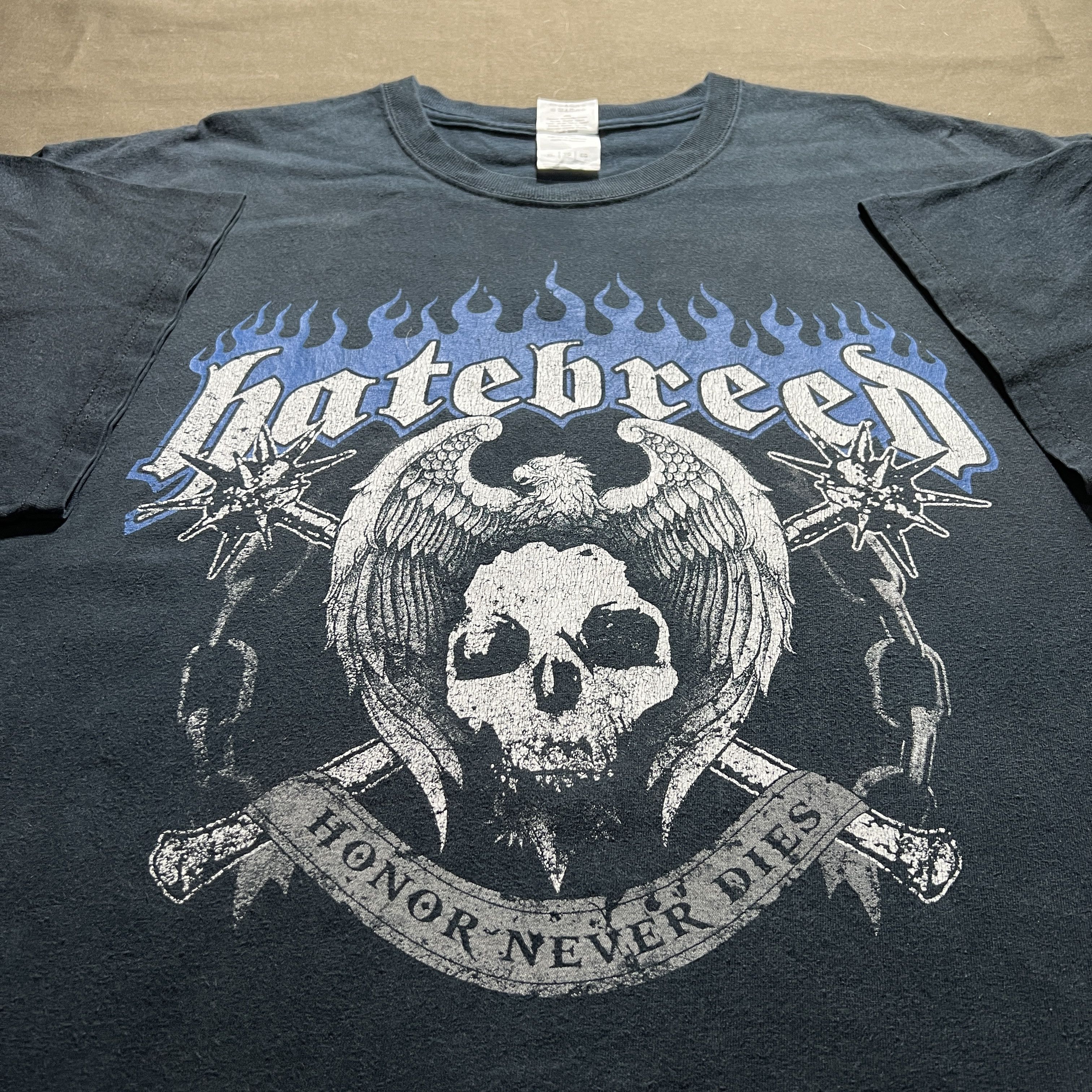Band Tees × Gildan Hatebreed Honor Never Die Promo Tee XL Faded Hardcore Size US XL / EU 56 / 4 - 1 Thumbnail