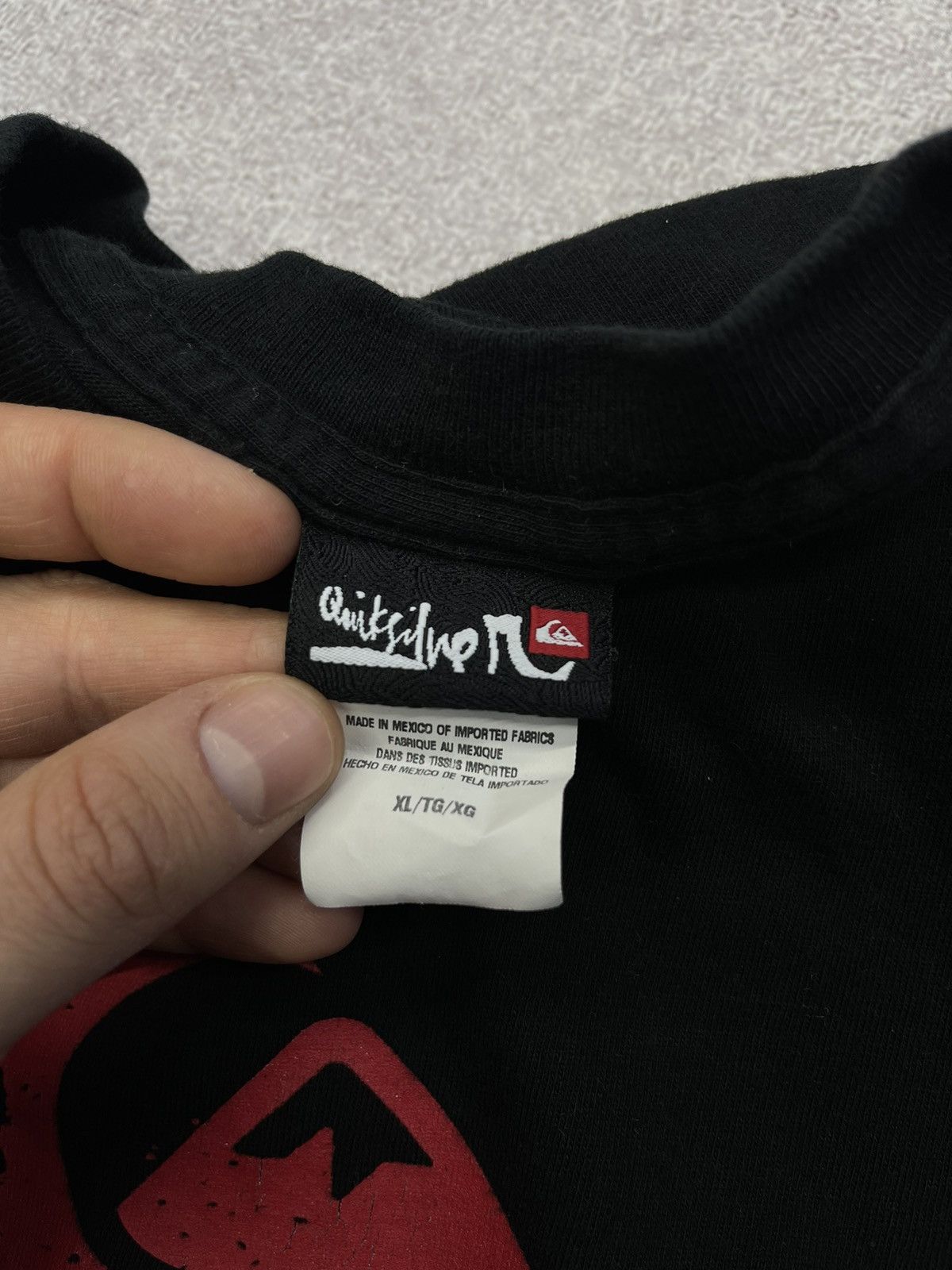 Quiksilver Vintage Quiksilver Black Longsleeve Center Logo Surf Style Size US XL / EU 56 / 4 - 7 Thumbnail