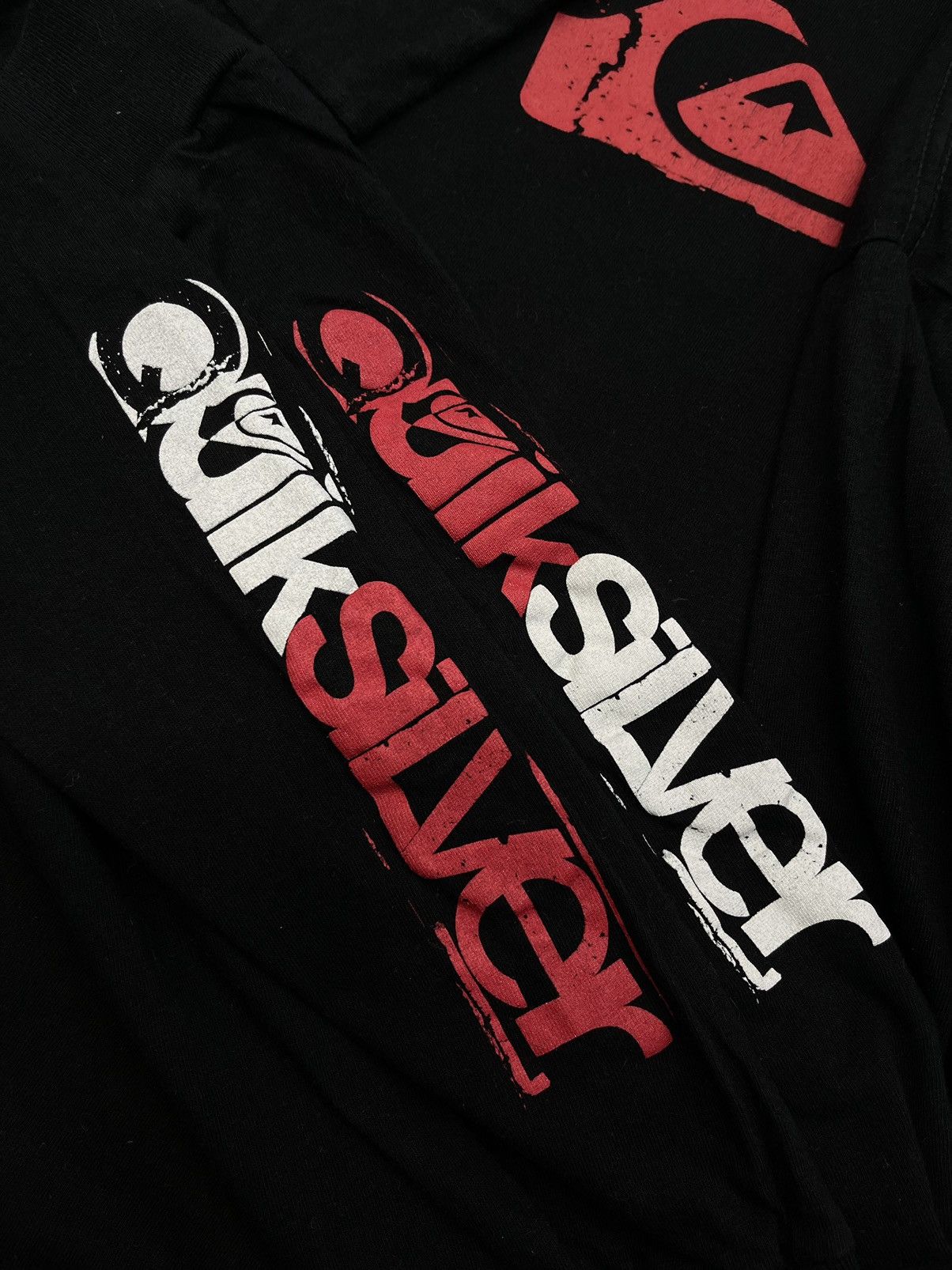Quiksilver Vintage Quiksilver Black Longsleeve Center Logo Surf Style Size US XL / EU 56 / 4 - 5 Thumbnail