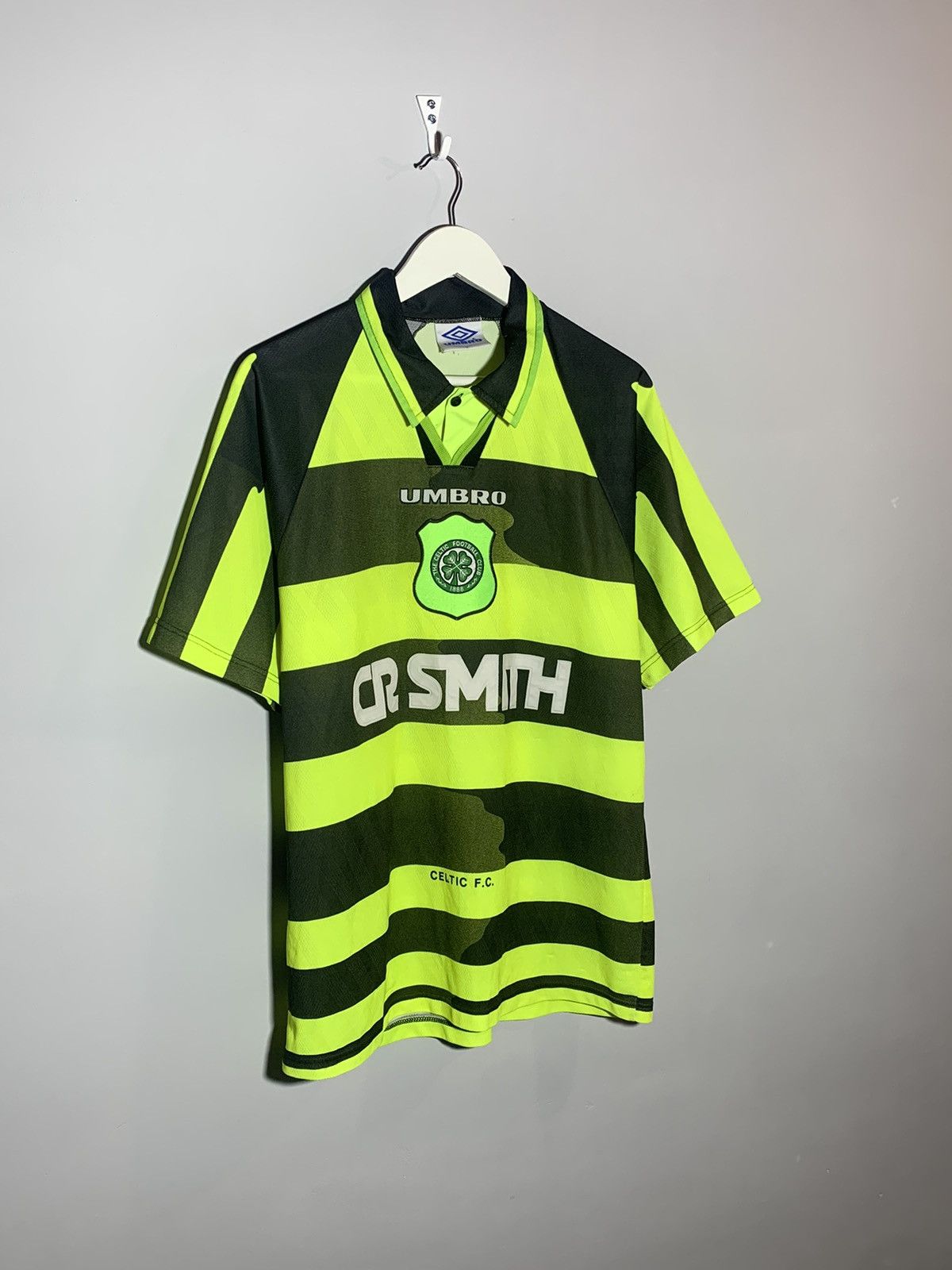 Umbro × Vintage Celtic Umbro Vintage 1996/97 Away Y2k Football Shirt Size US L / EU 52-54 / 3 - 2 Thumbnail