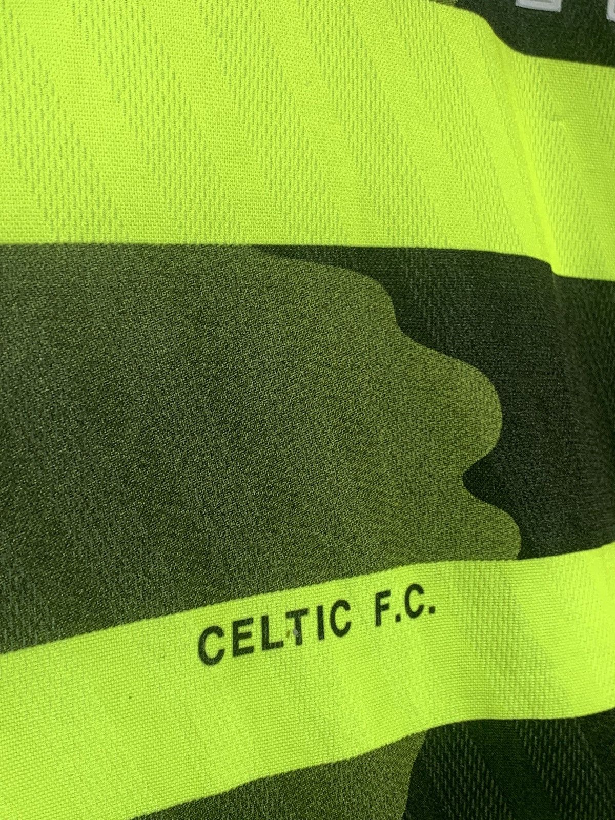 Umbro × Vintage Celtic Umbro Vintage 1996/97 Away Y2k Football Shirt Size US L / EU 52-54 / 3 - 6 Thumbnail