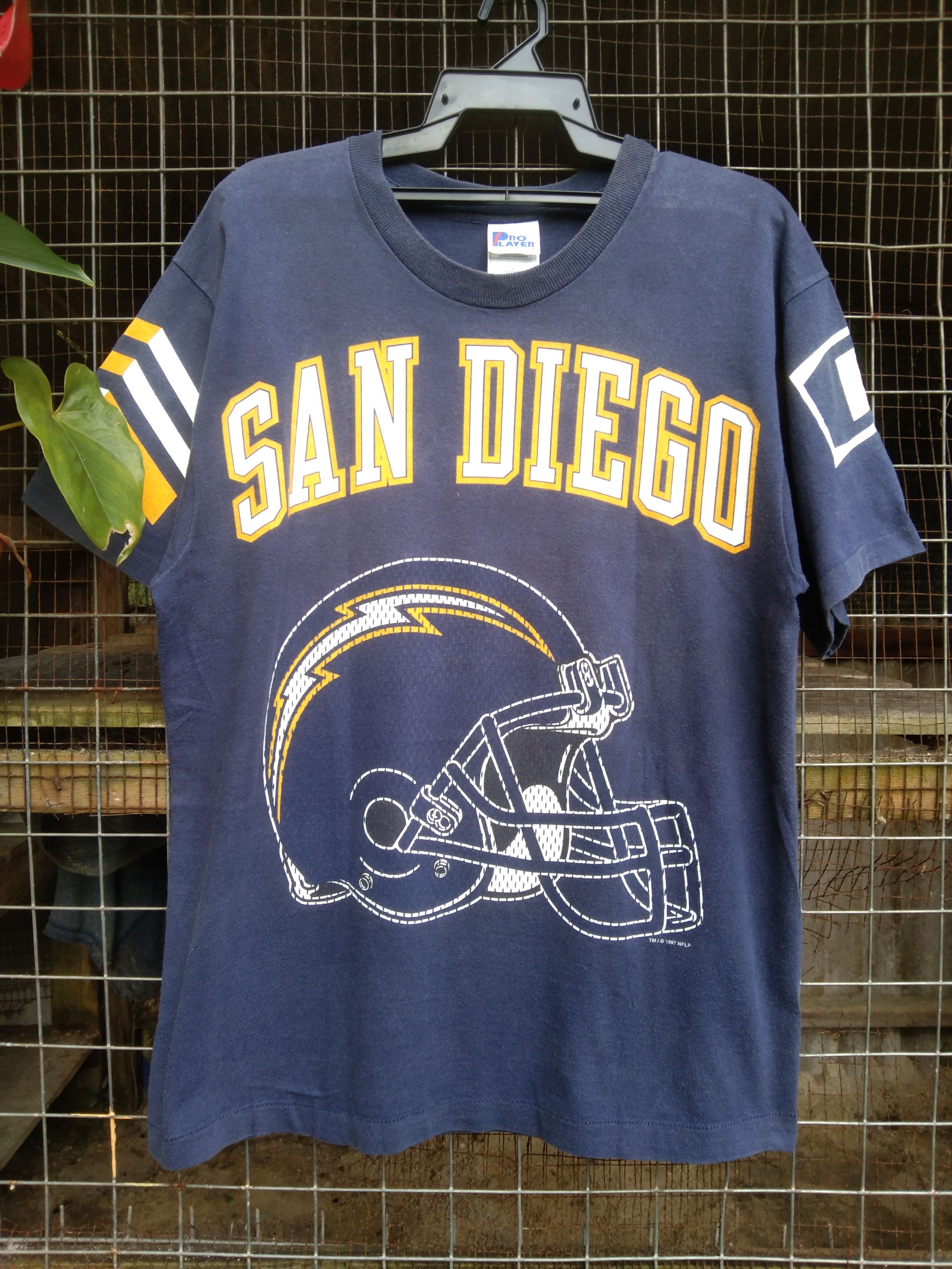 image of Made In USA x Nfl Vintage 1997 San Diego Charger Big Print in Faded Black, Men's (Size Large)