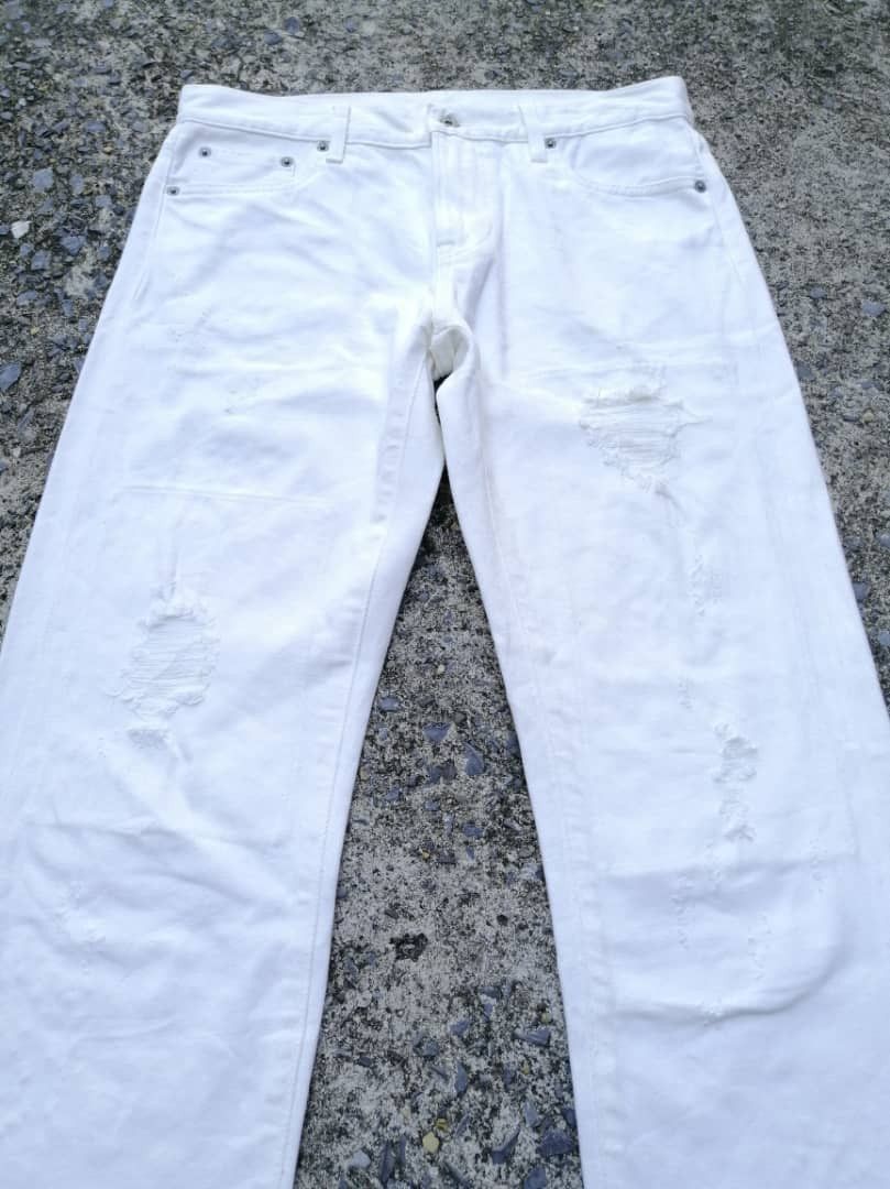 Uniqlo Distressed White Denim