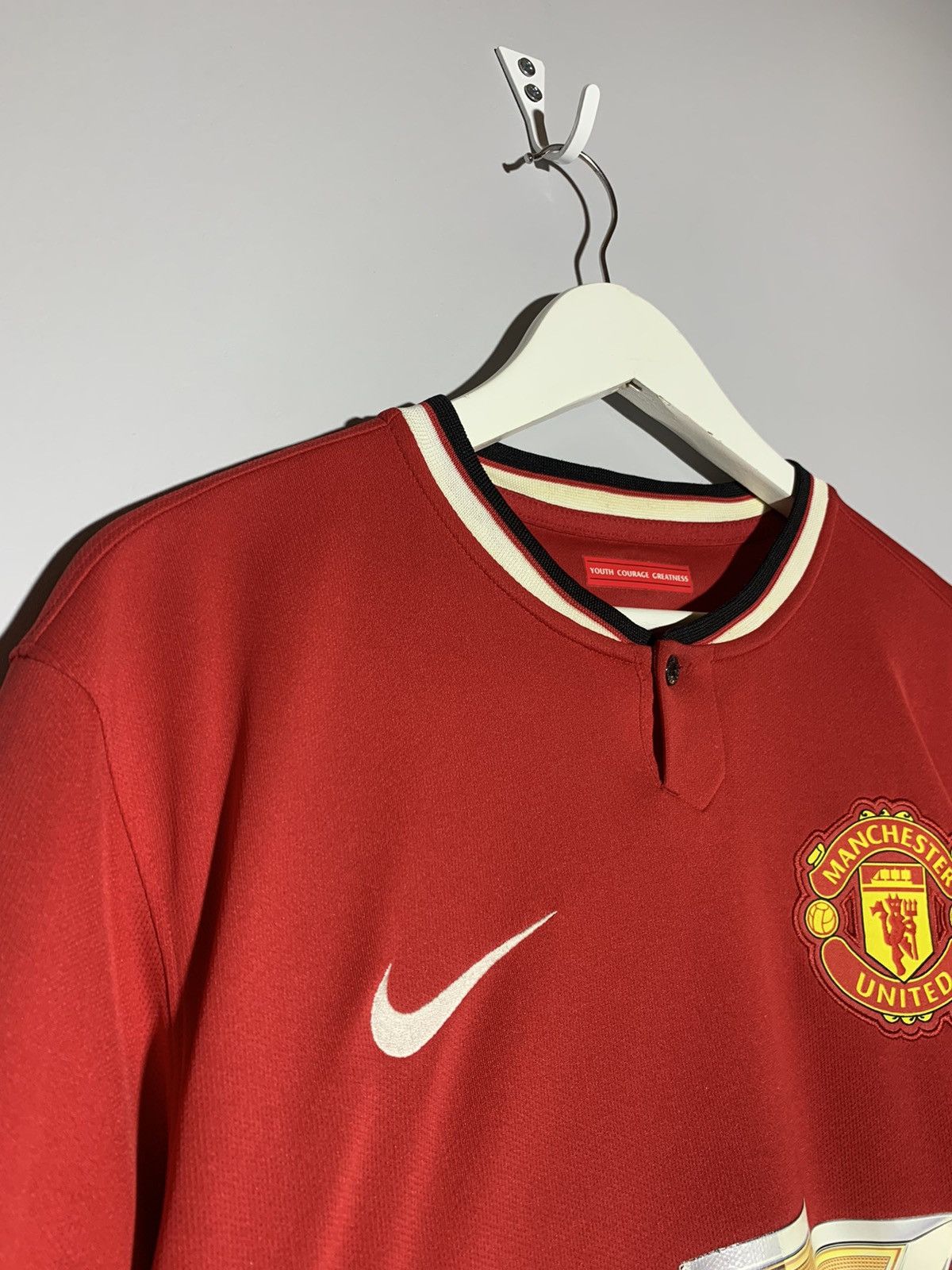 Nike #8 Juan Mata Manchester United 2014/15 Football Shirt Size US M / EU 48-50 / 2 - 8 Thumbnail