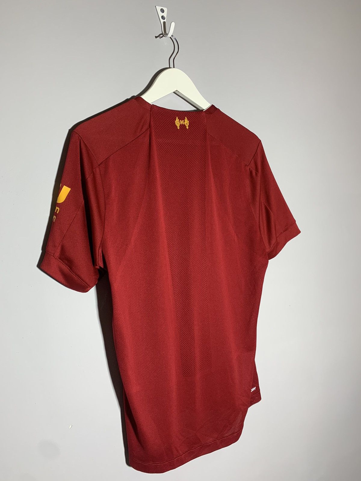 New Balance Liverpool New Balance 2019/20 Y2k Streetwear Football Shirt Size US M / EU 48-50 / 2 - 11 Thumbnail