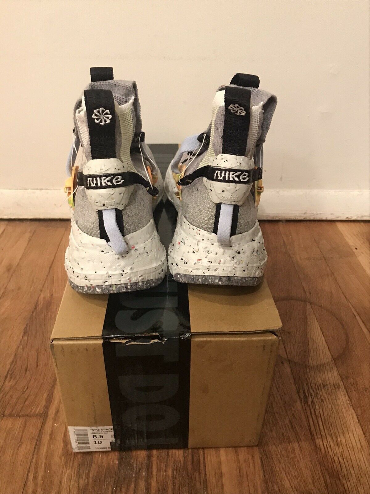 Nike Nike Space Hippie 03 Grey Volt Size 8.5 Flyknit CQ3989-002 Size US 8.5 / EU 41-42 - 3 Thumbnail