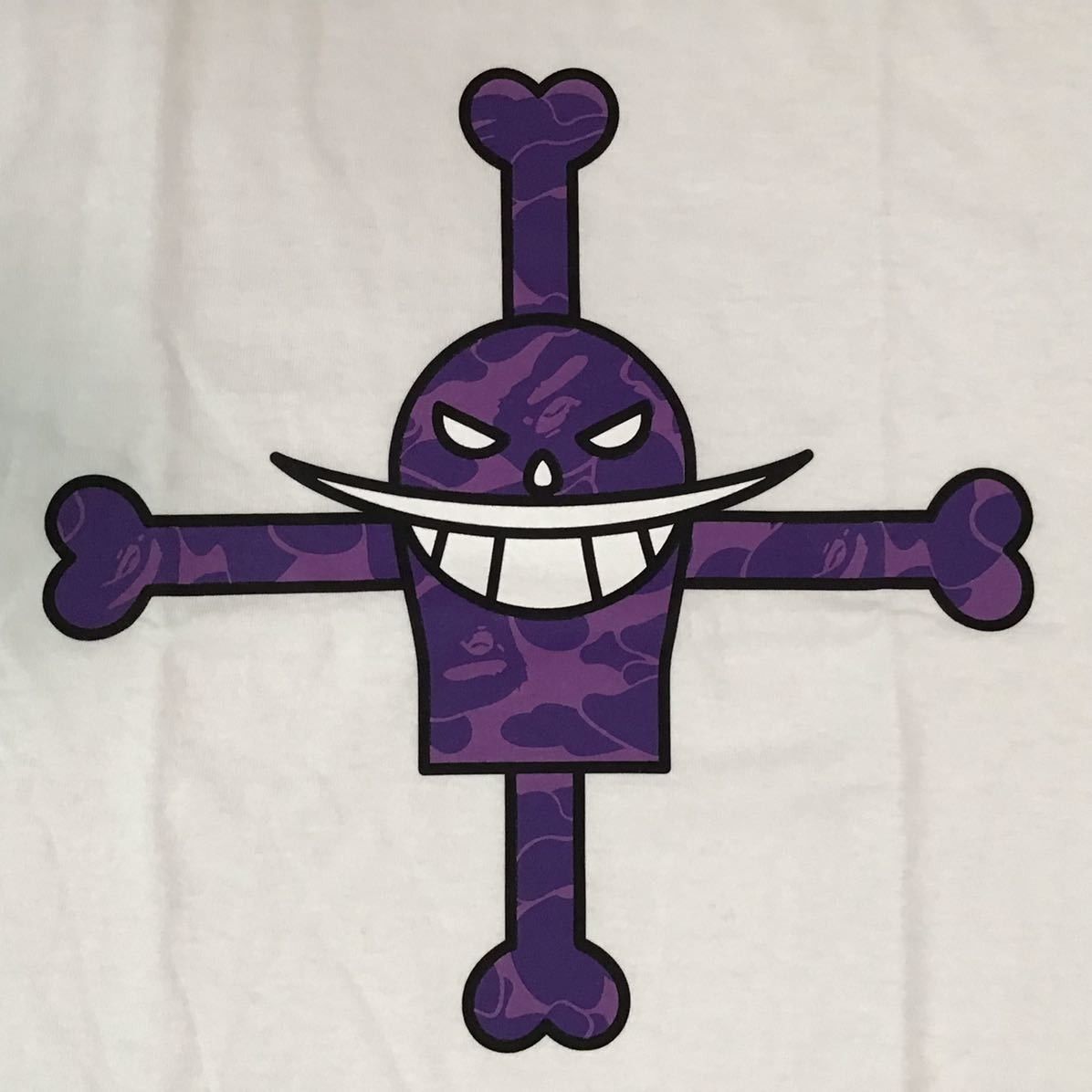 Bape BAPE × one piece Whitebeard Pirates Flagmark T-shirt White Size US S / EU 44-46 / 1 - 2 Thumbnail