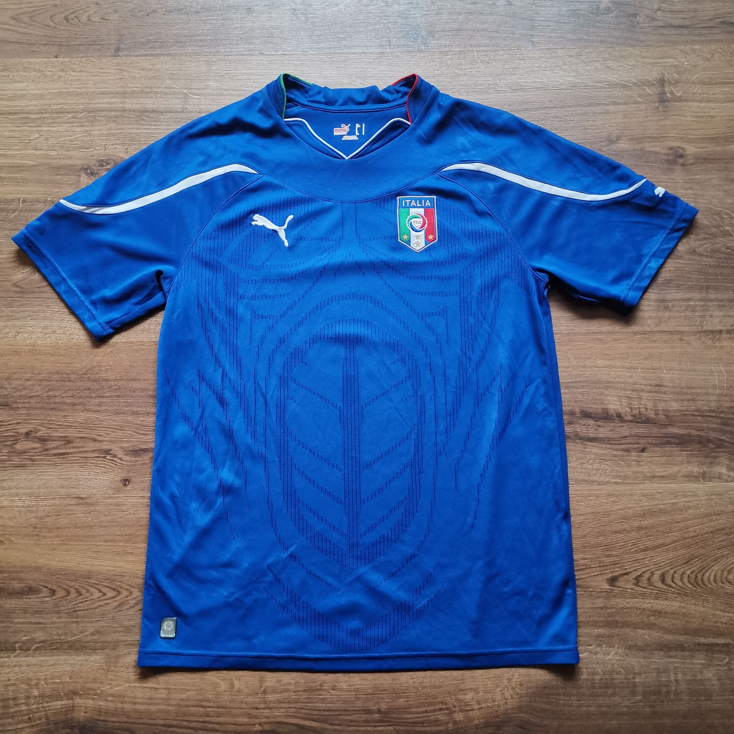 Puma Puma Italy 2010 2011 home jersey soccer football Size US L / EU 52-54 / 3 - 3 Thumbnail