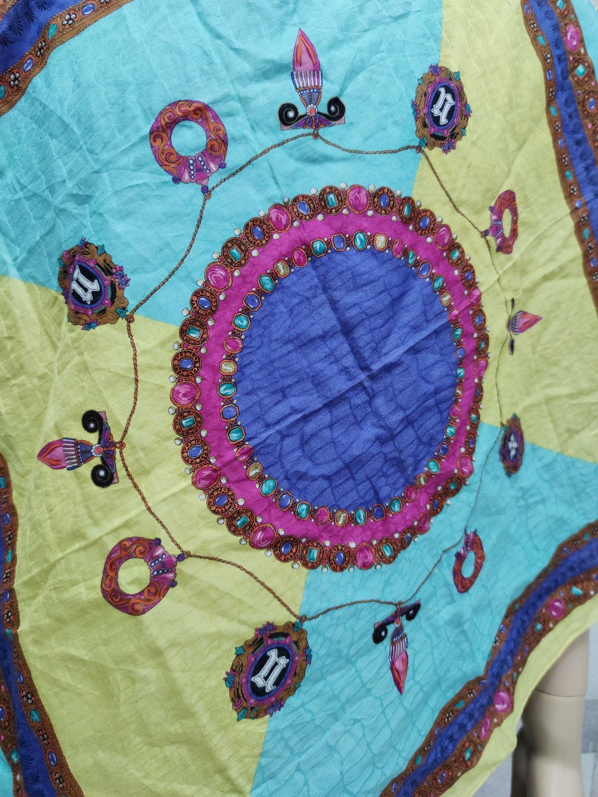Versace GIANNI VERSACE Silk Bandana Mini Scarf Handky Size ONE SIZE - 6 Thumbnail