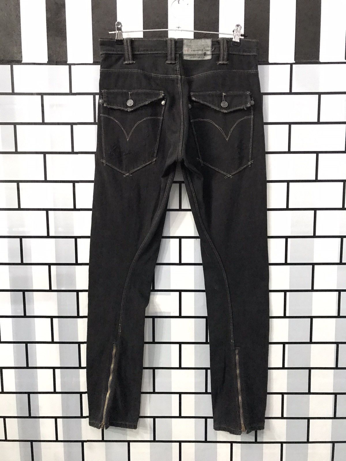 Levi's × Vintage Vintage 90’s Levi’s Engineered Twisted Zipper ankle denim Size US 30 / EU 46 - 9 Thumbnail