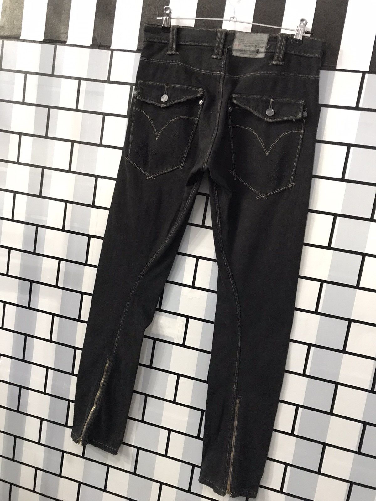Levi's × Vintage Vintage 90’s Levi’s Engineered Twisted Zipper ankle denim Size US 30 / EU 46 - 10 Thumbnail
