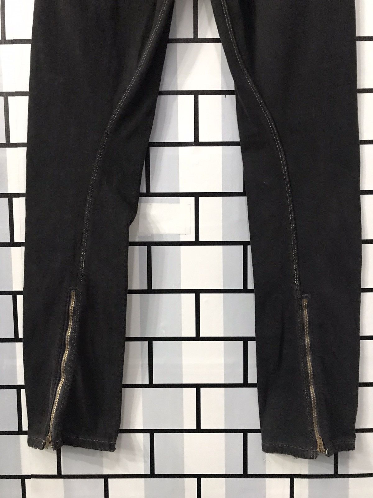 Levi's × Vintage Vintage 90’s Levi’s Engineered Twisted Zipper ankle denim Size US 30 / EU 46 - 13 Thumbnail