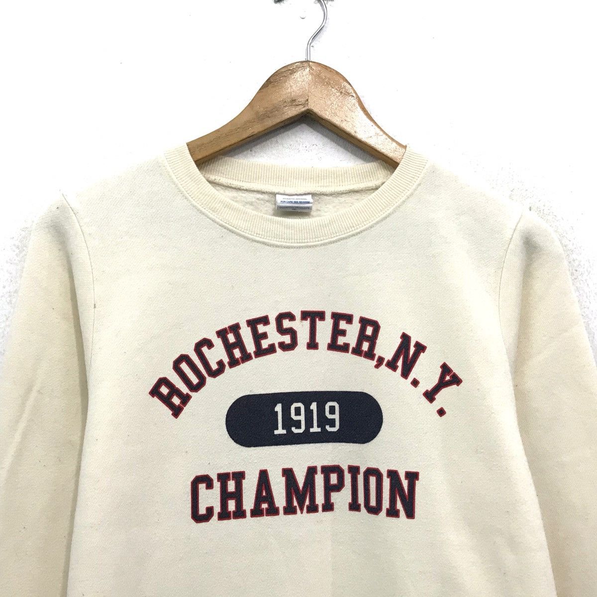 Champion × Vintage Champion Sweatshirt Crewneck Big Spellout Rochester NY Size US XS / EU 42 / 0 - 2 Thumbnail