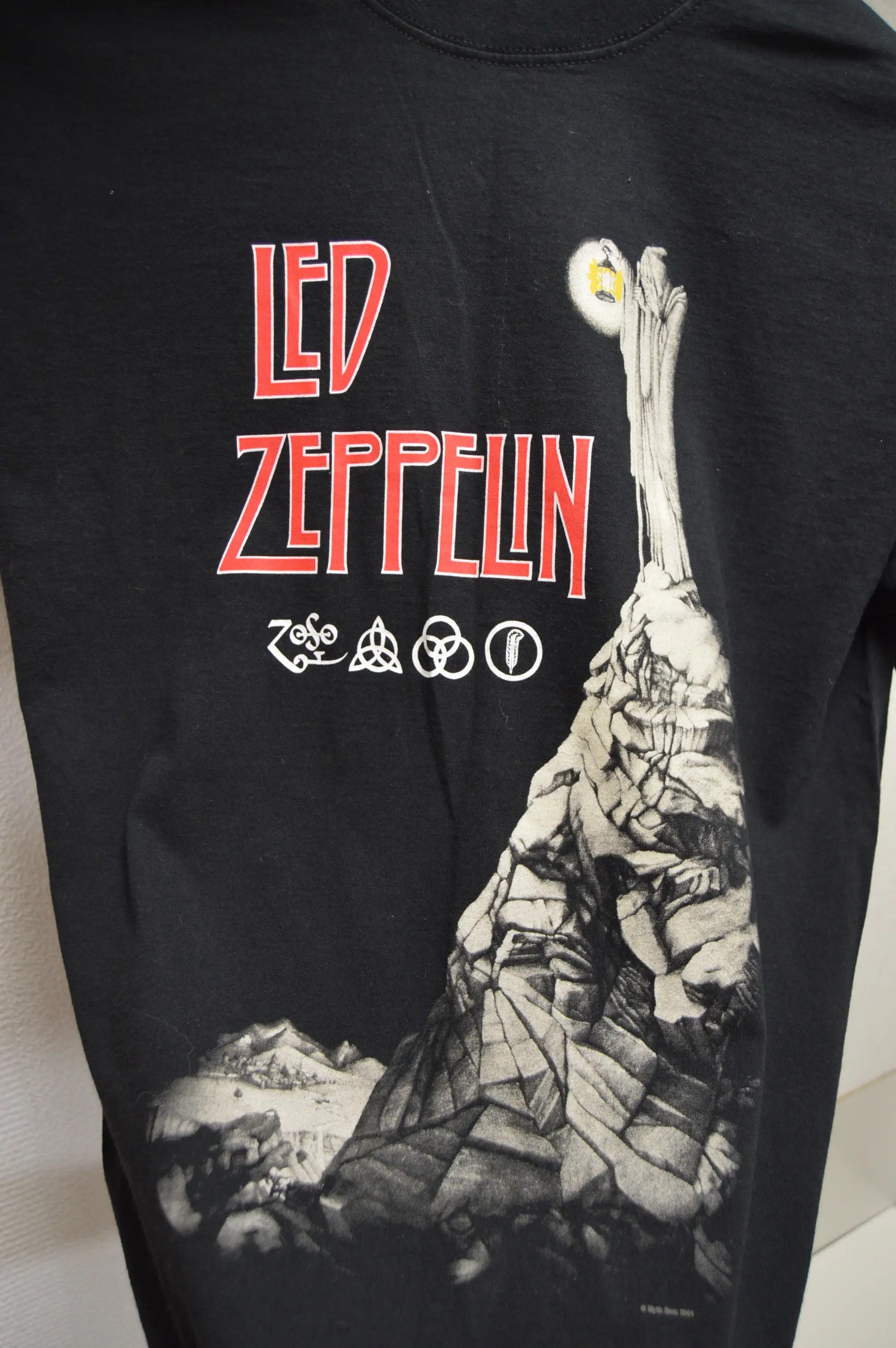 Band Tees Led Zeppelin 2001 vintage M t shirt big logo Size US M / EU 48-50 / 2 - 5 Thumbnail