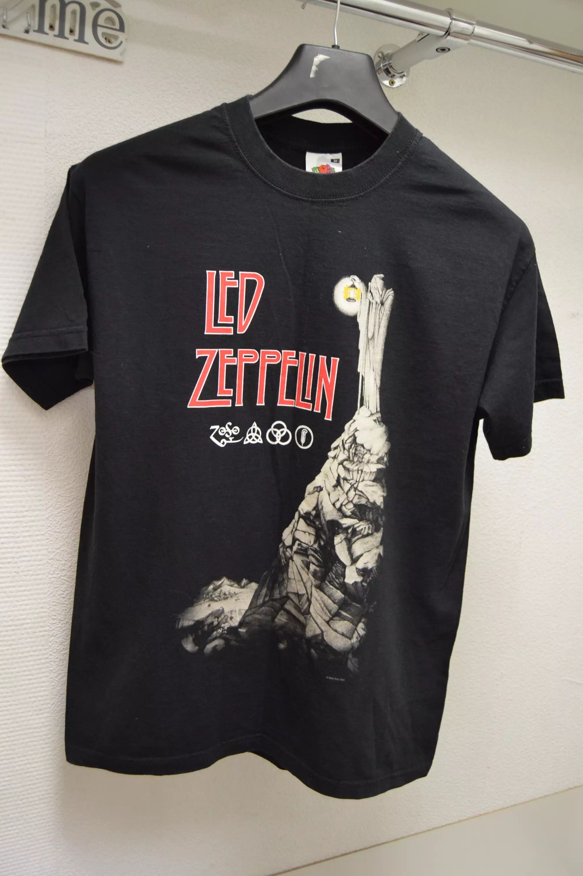 Led Zeppelin 2001 vintage M t shirt big logo