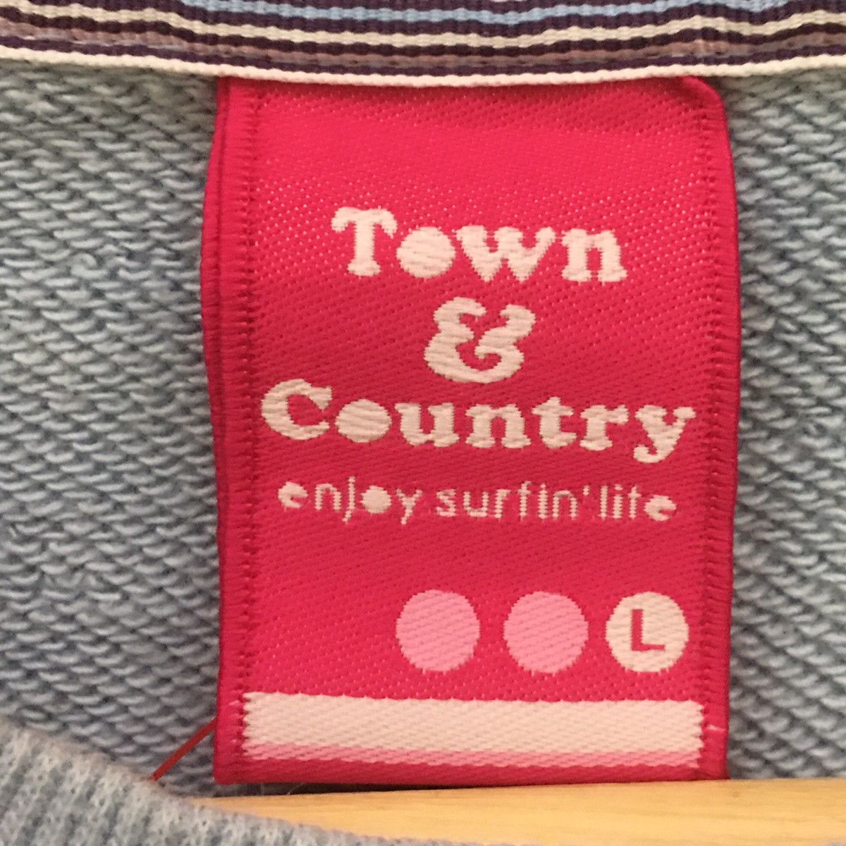 Vintage Vintage Town And County CrewNeck Sweatshirt Biglogo Size US S / EU 44-46 / 1 - 11 Thumbnail