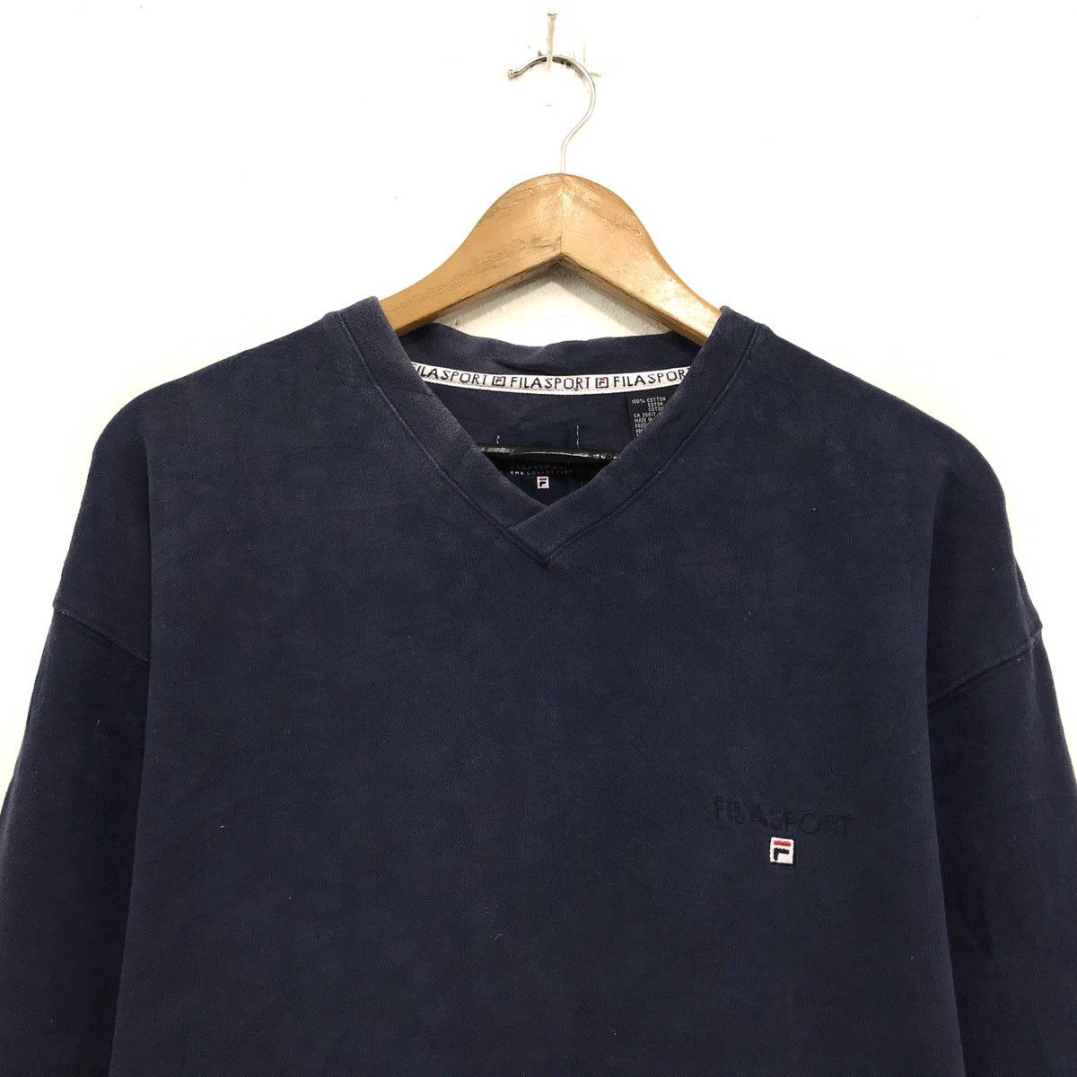 Fila × Japanese Brand Vintage Fila Sport Vneck Embroidered Logo Fila Size US L / EU 52-54 / 3 - 3 Thumbnail