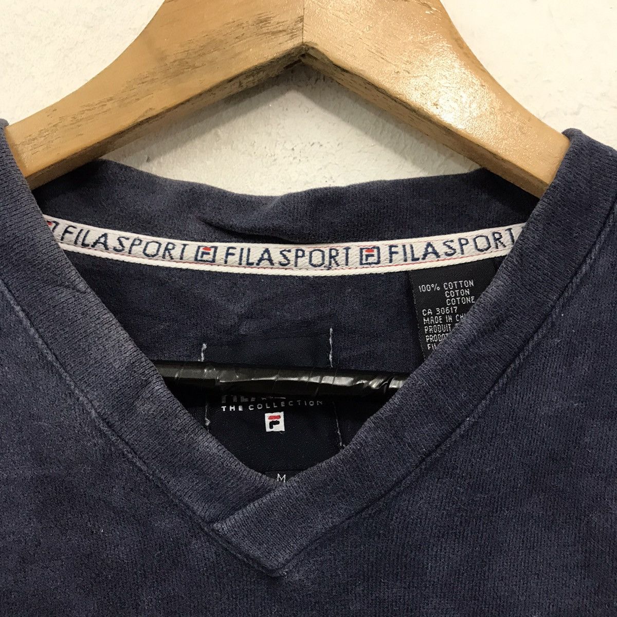 Fila × Japanese Brand Vintage Fila Sport Vneck Embroidered Logo Fila Size US L / EU 52-54 / 3 - 4 Thumbnail