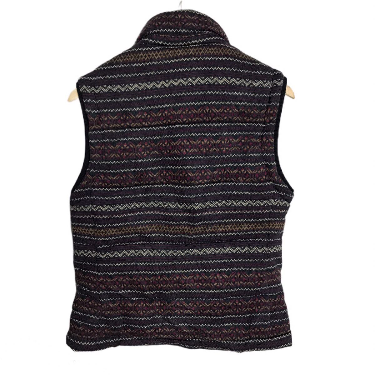 Burberry Burberry black label art design down vest jacket Size US M / EU 48-50 / 2 - 2 Thumbnail