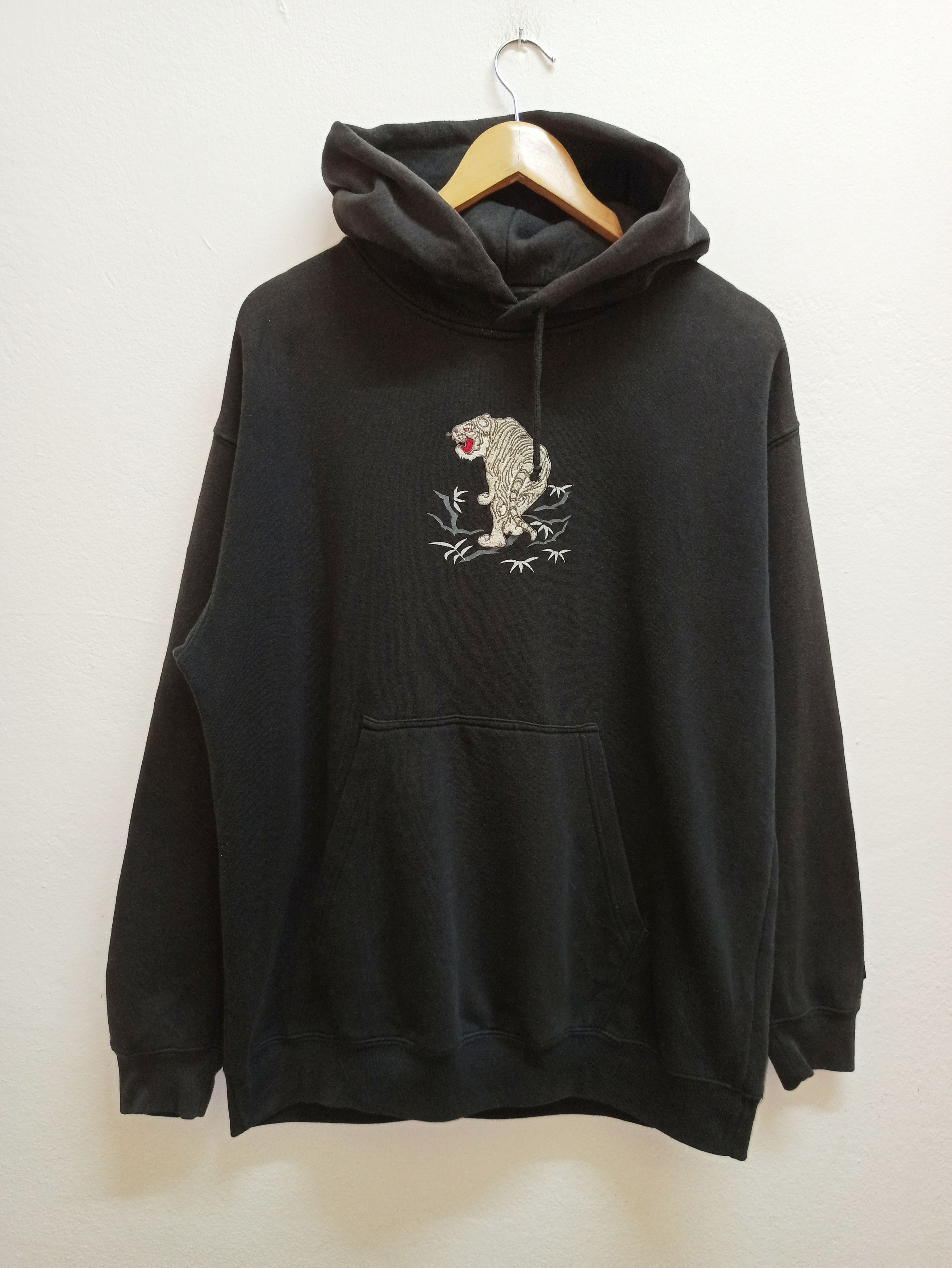 Japanese Brand Sun Faded Vintage Sukajan Hoodie Embroidered Tiger Japan Size US L / EU 52-54 / 3 - 5 Thumbnail