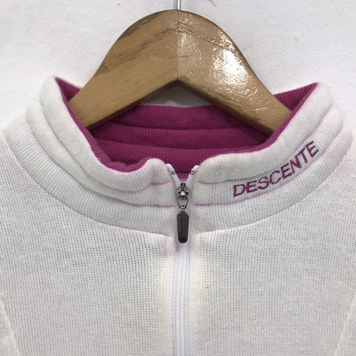 Descente × Japanese Brand Vintage Descente HalfZip Sweatshirt Embroidered Center Logo Size US S / EU 44-46 / 1 - 5 Thumbnail