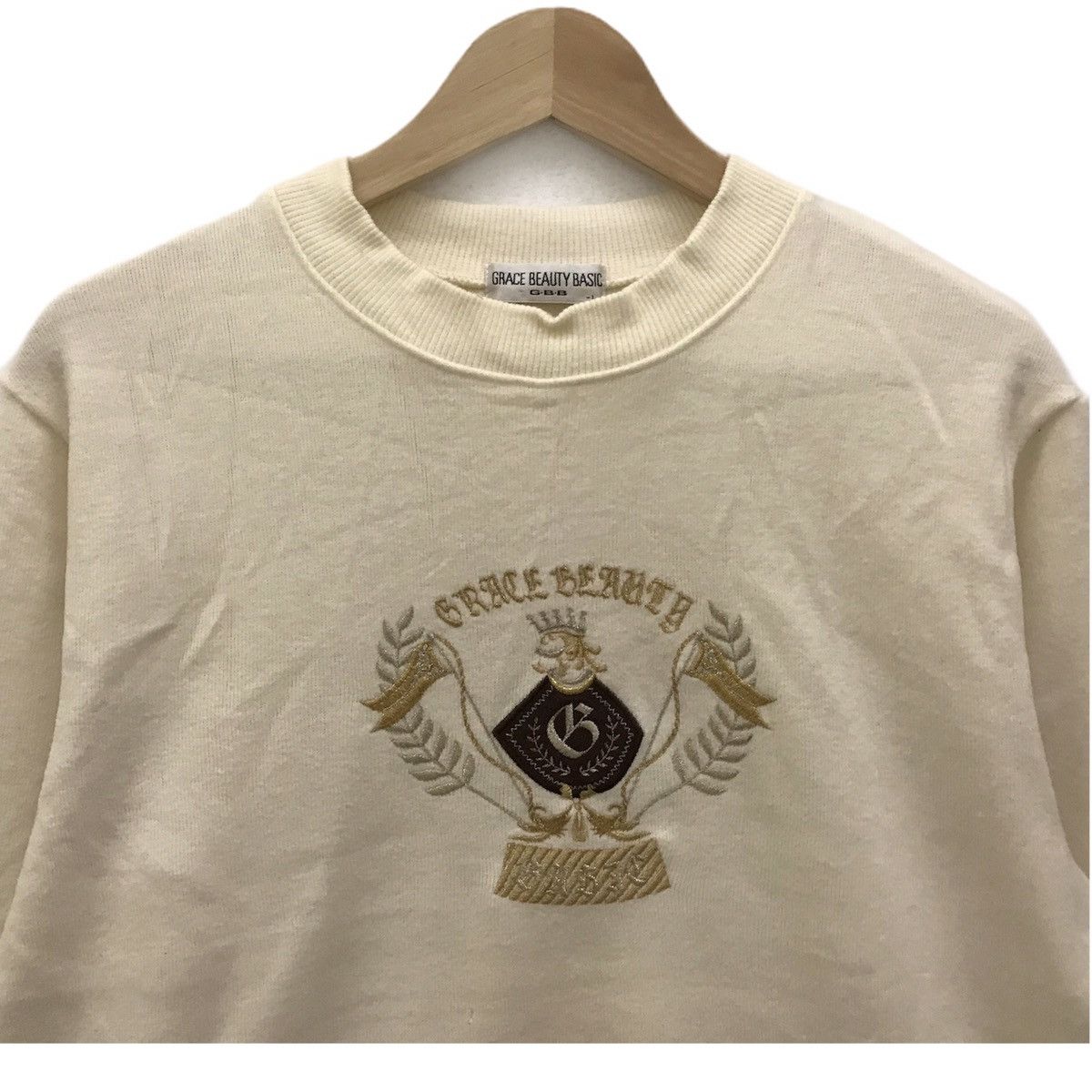 Japanese Brand × Other × Vintage Greace Beauty Basic Sweatshirt Crewneck Big Logo Size US M / EU 48-50 / 2 - 2 Thumbnail