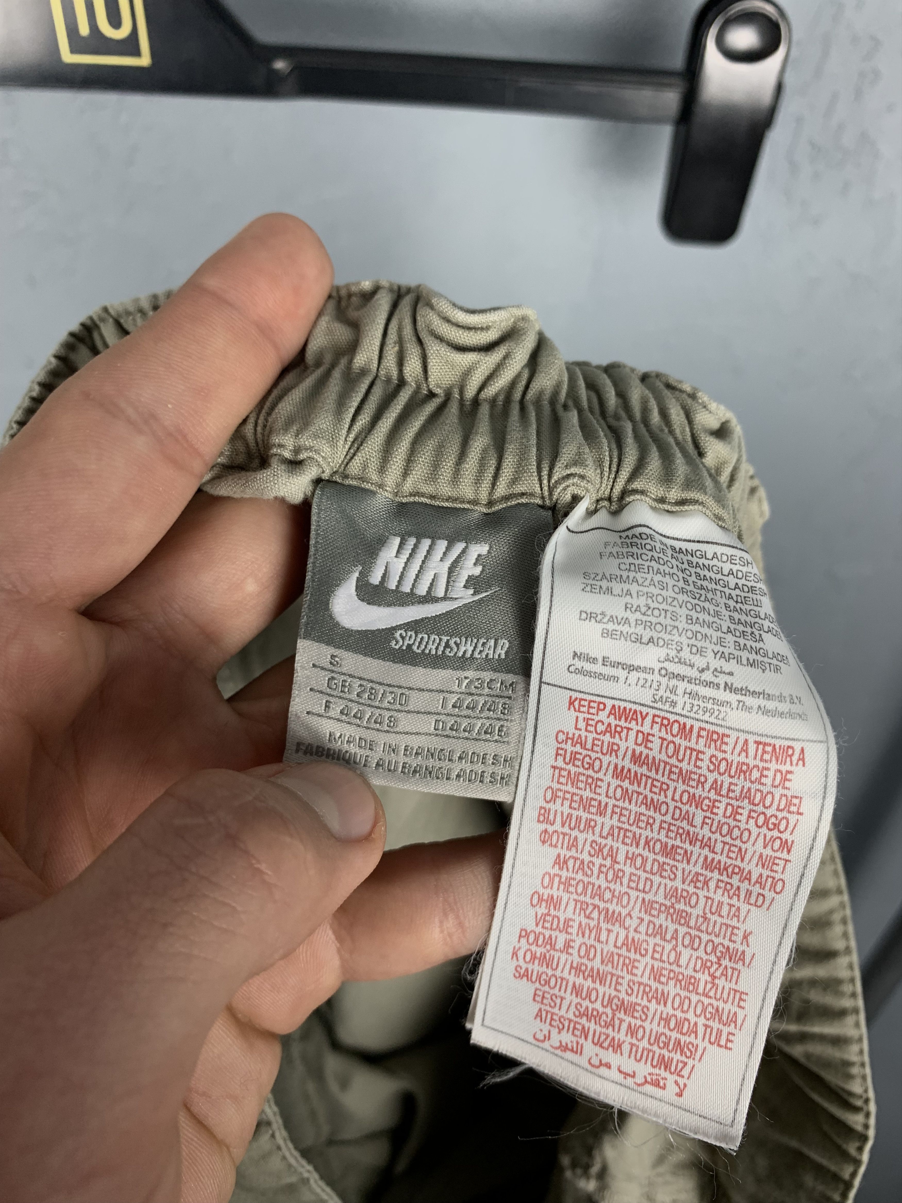 Nike × Vintage Nike Vintage Mens Cargo Shorts Y2K Size US 30 / EU 46 - 11 Thumbnail