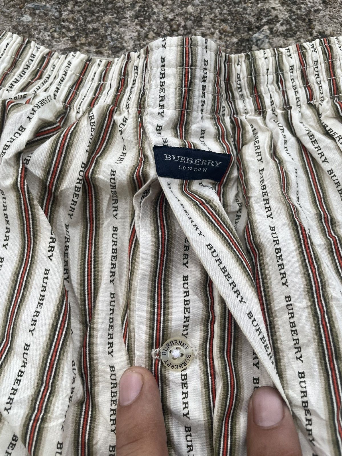 Burberry Vintage Burberry London Silk Underwear Size US 32 / EU 48 - 6 Thumbnail