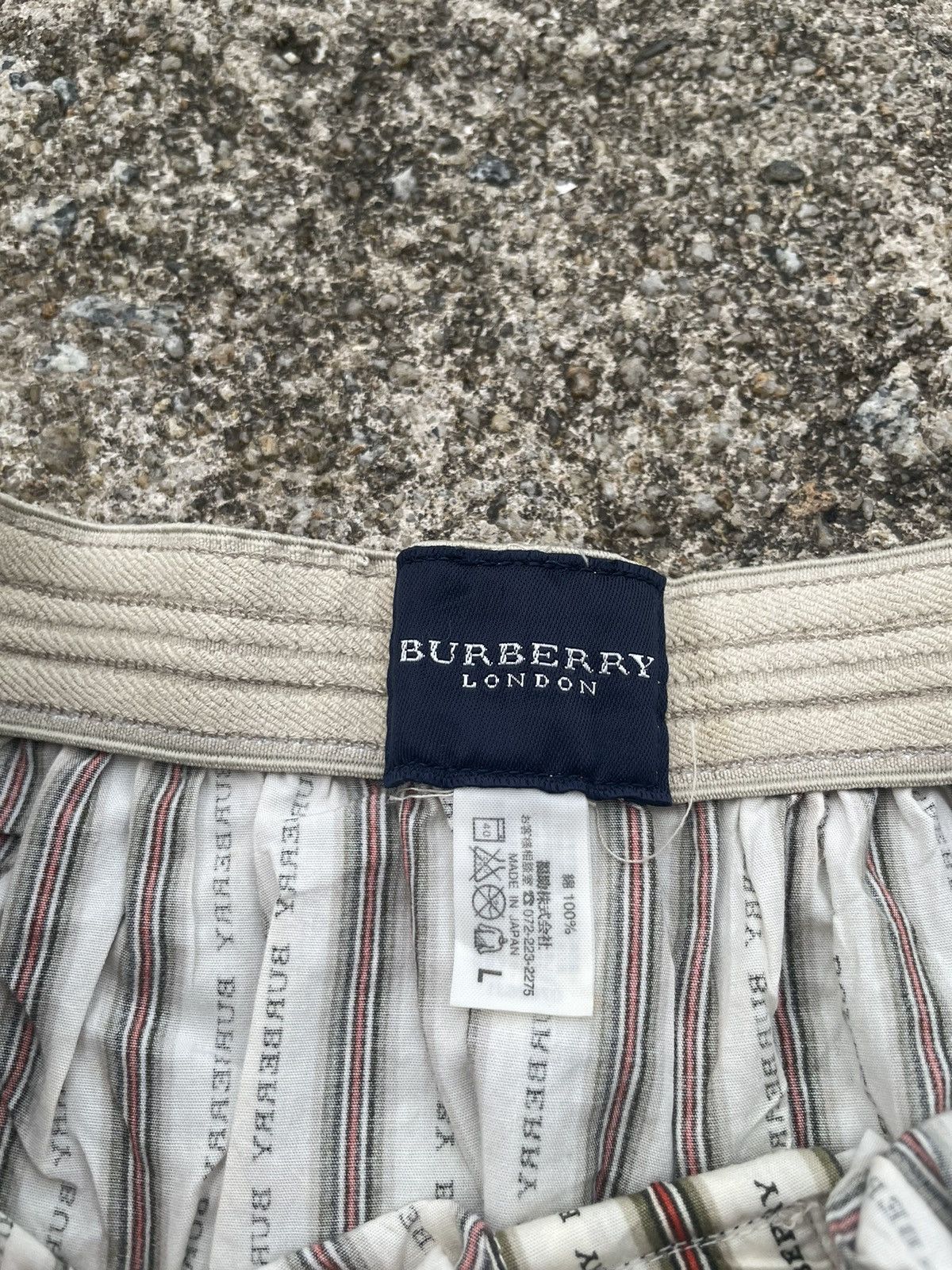Burberry Vintage Burberry London Silk Underwear Size US 32 / EU 48 - 7 Thumbnail