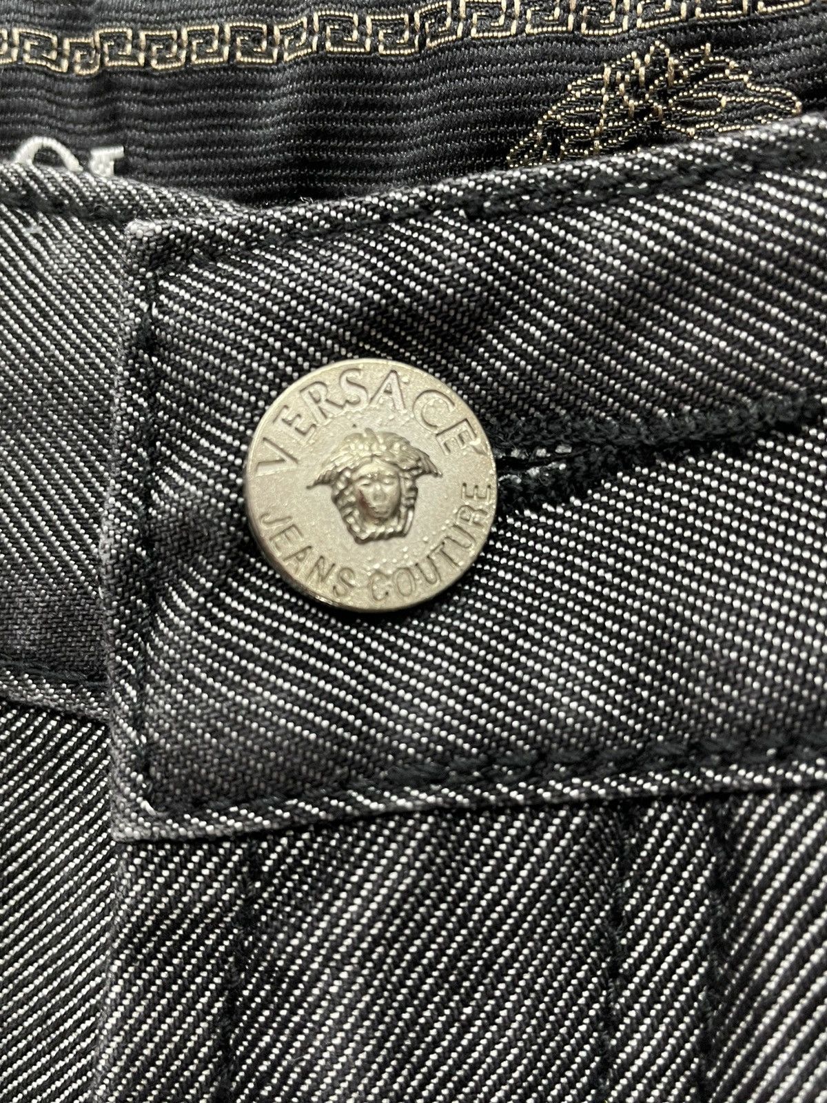 Versace Jeans Couture RARE! VERSACE JEANS COUTURE Shiny Black Perfect Fit Denim Size US 26 / EU 42 - 8 Thumbnail