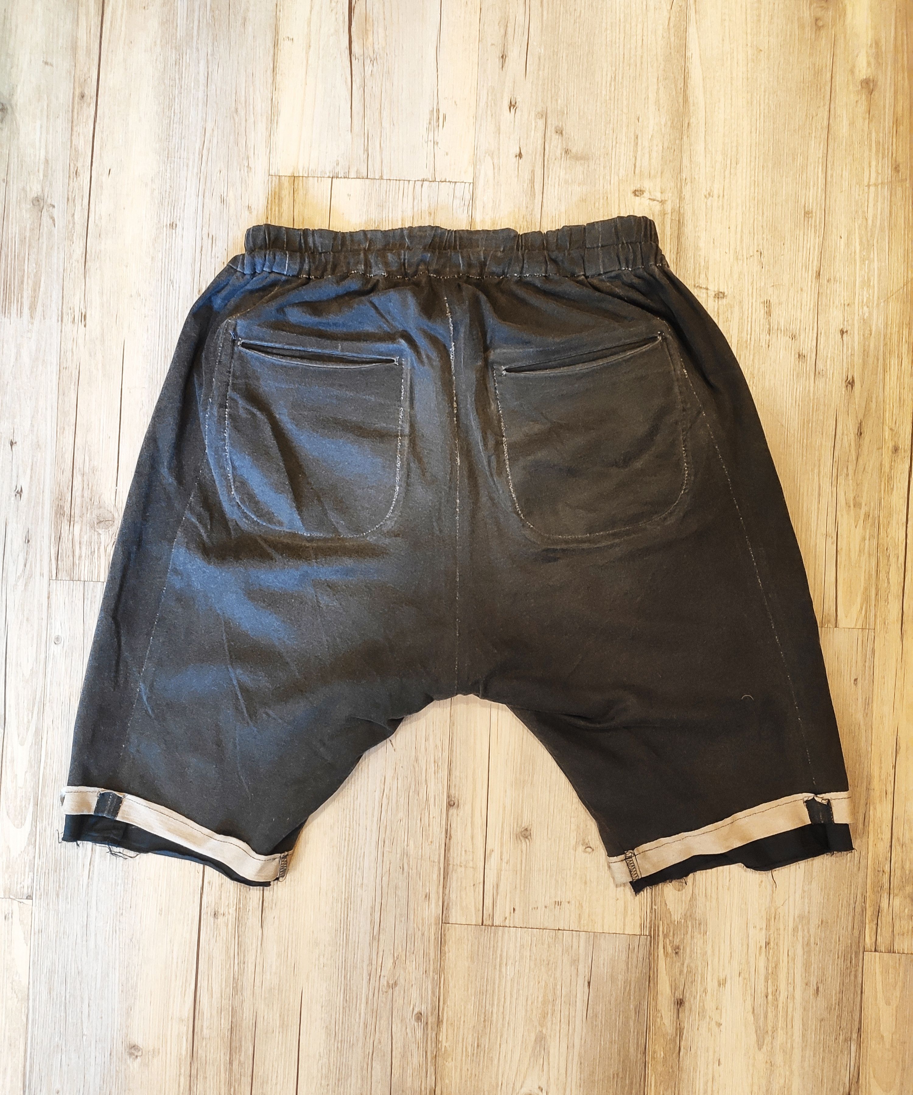 Individual Sentiments GRAIL! SS15 charcoal shorts. Like Paul Harnden or A1923 Size US 30 / EU 46 - 3 Thumbnail