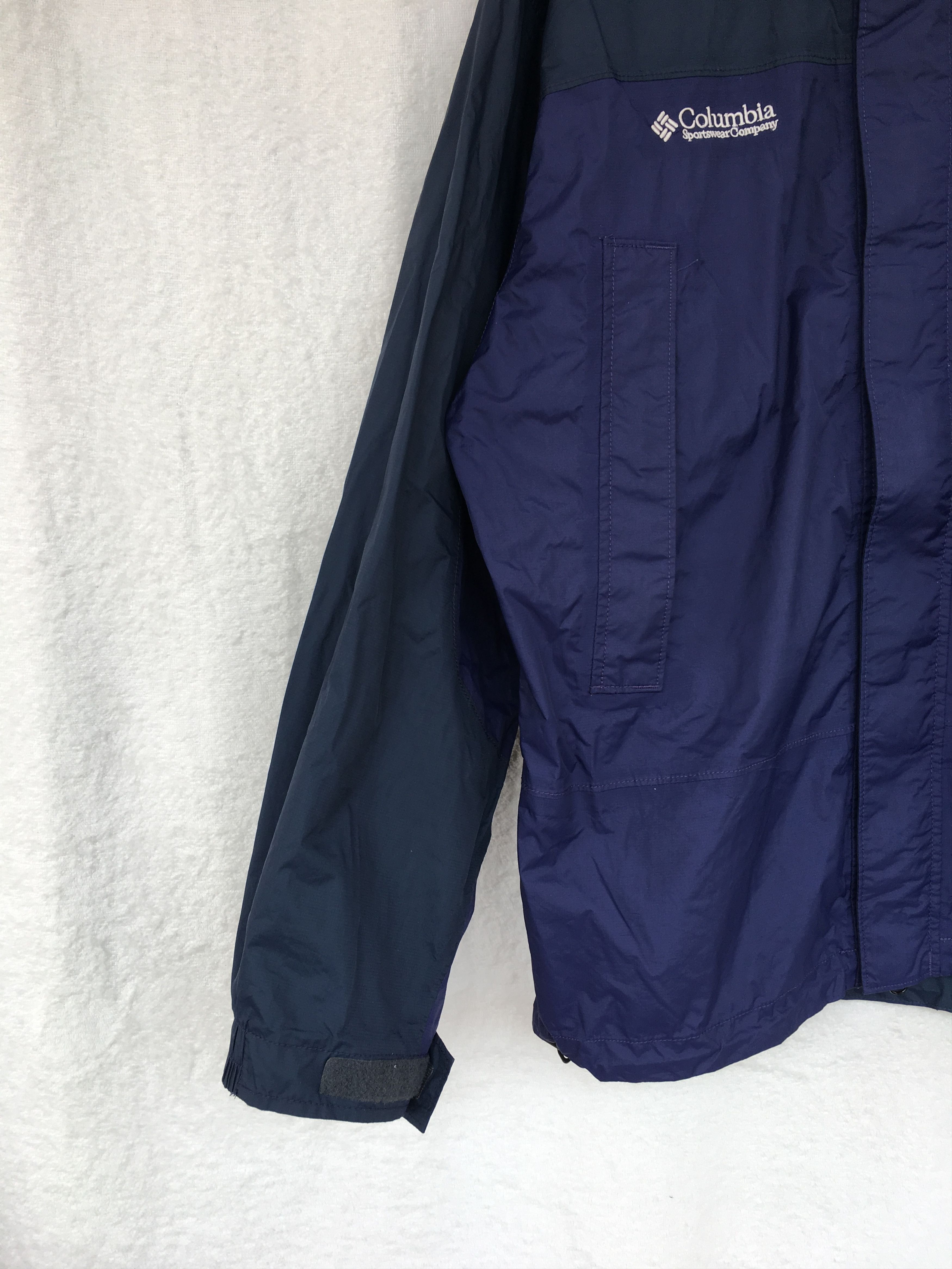 Columbia blue wind breaker Size US M / EU 48-50 / 2 - 4 Thumbnail